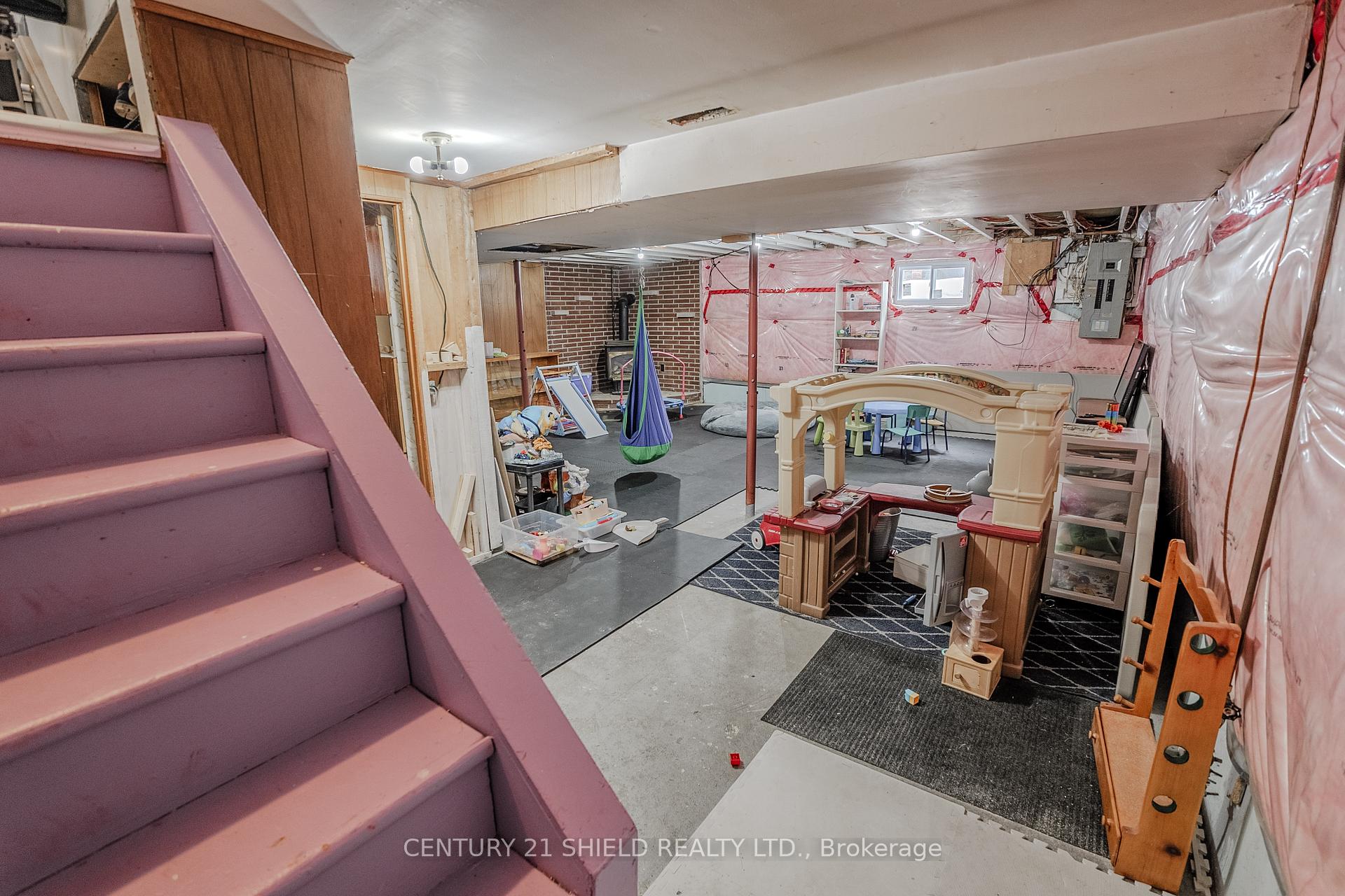 Photo 21 of 304 Wallrich Avenue, Cornwall — HOMEH