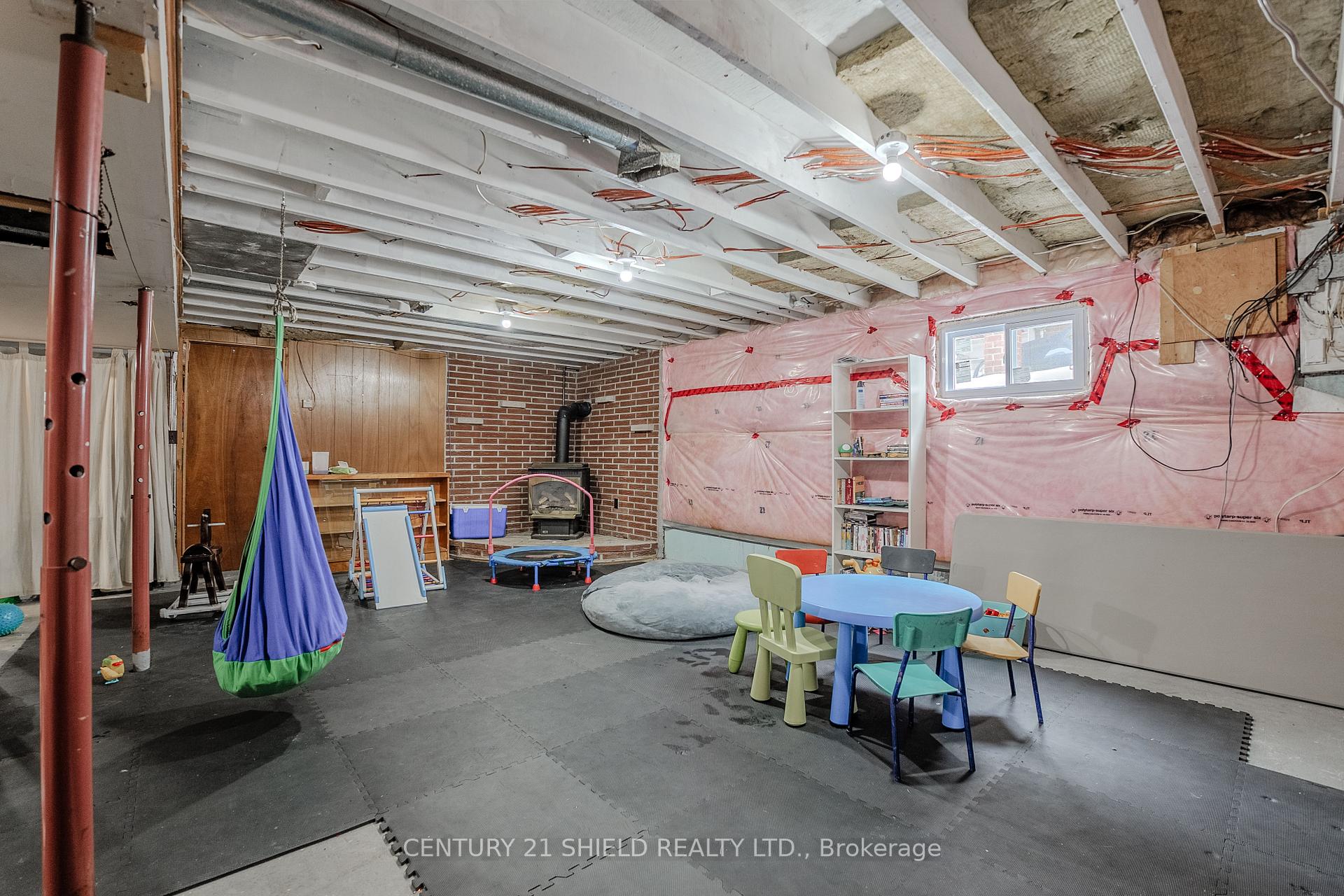 Photo 22 of 304 Wallrich Avenue, Cornwall — HOMEH