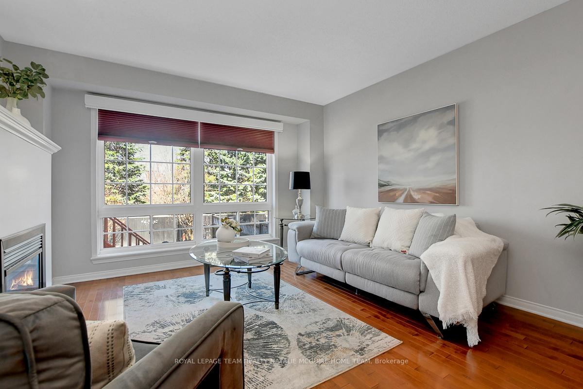 Photo 10 of 78 Hawktree Ridge, Ottawa, Barrhaven - Stonebridge — HOMEH