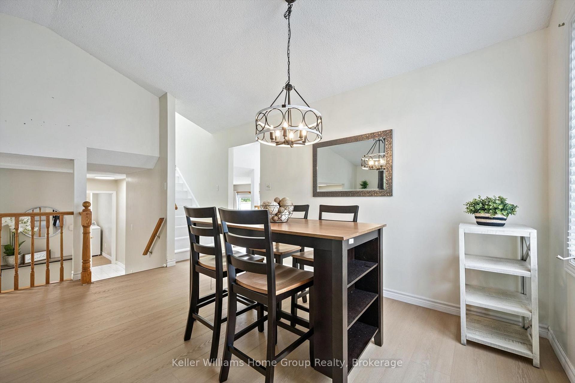 Photo 7 of 44 Greenwich Drive, Guelph, Willow West/Sugarbush/West Acres — HOMEH