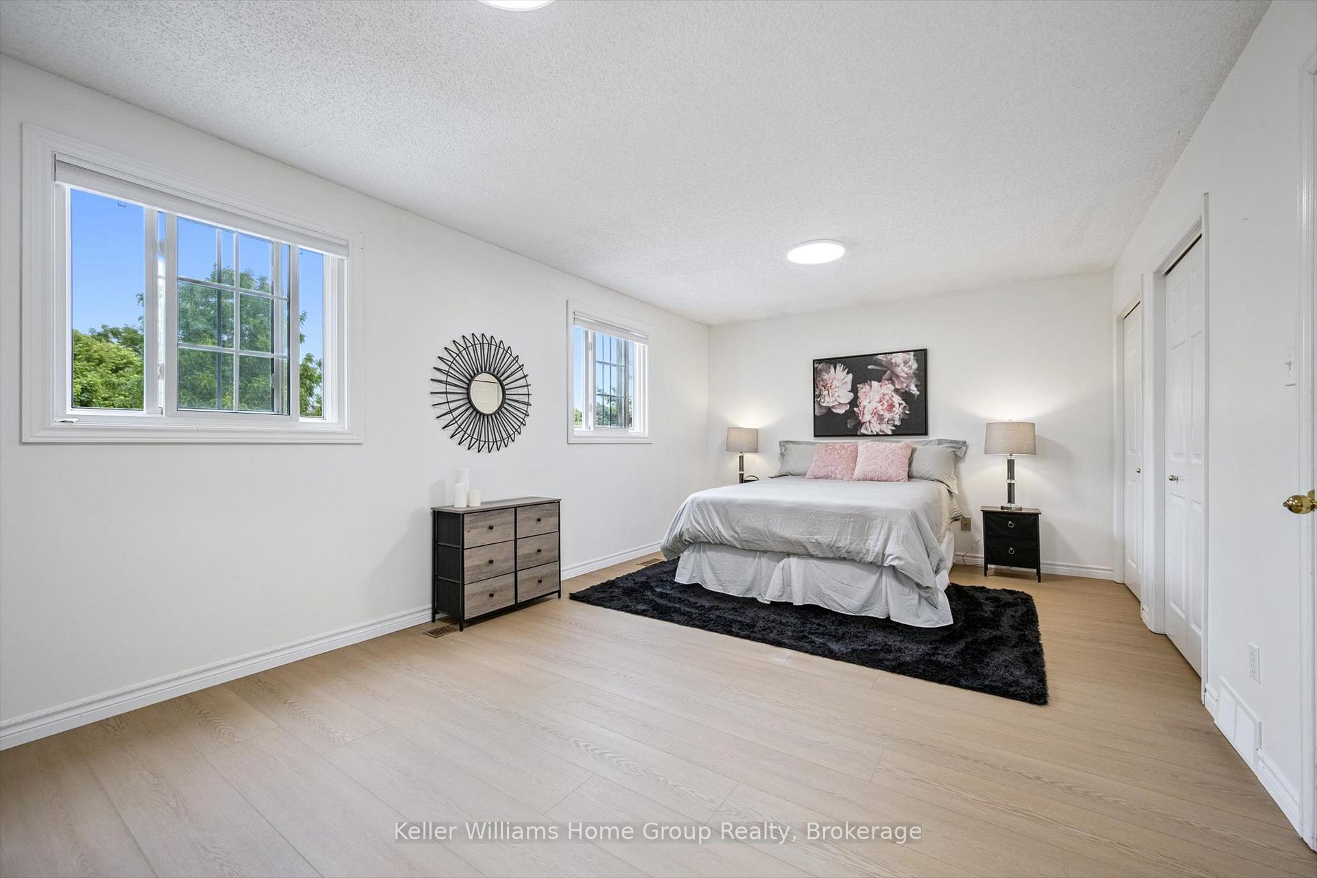 Photo 19 of 44 Greenwich Drive, Guelph, Willow West/Sugarbush/West Acres — HOMEH