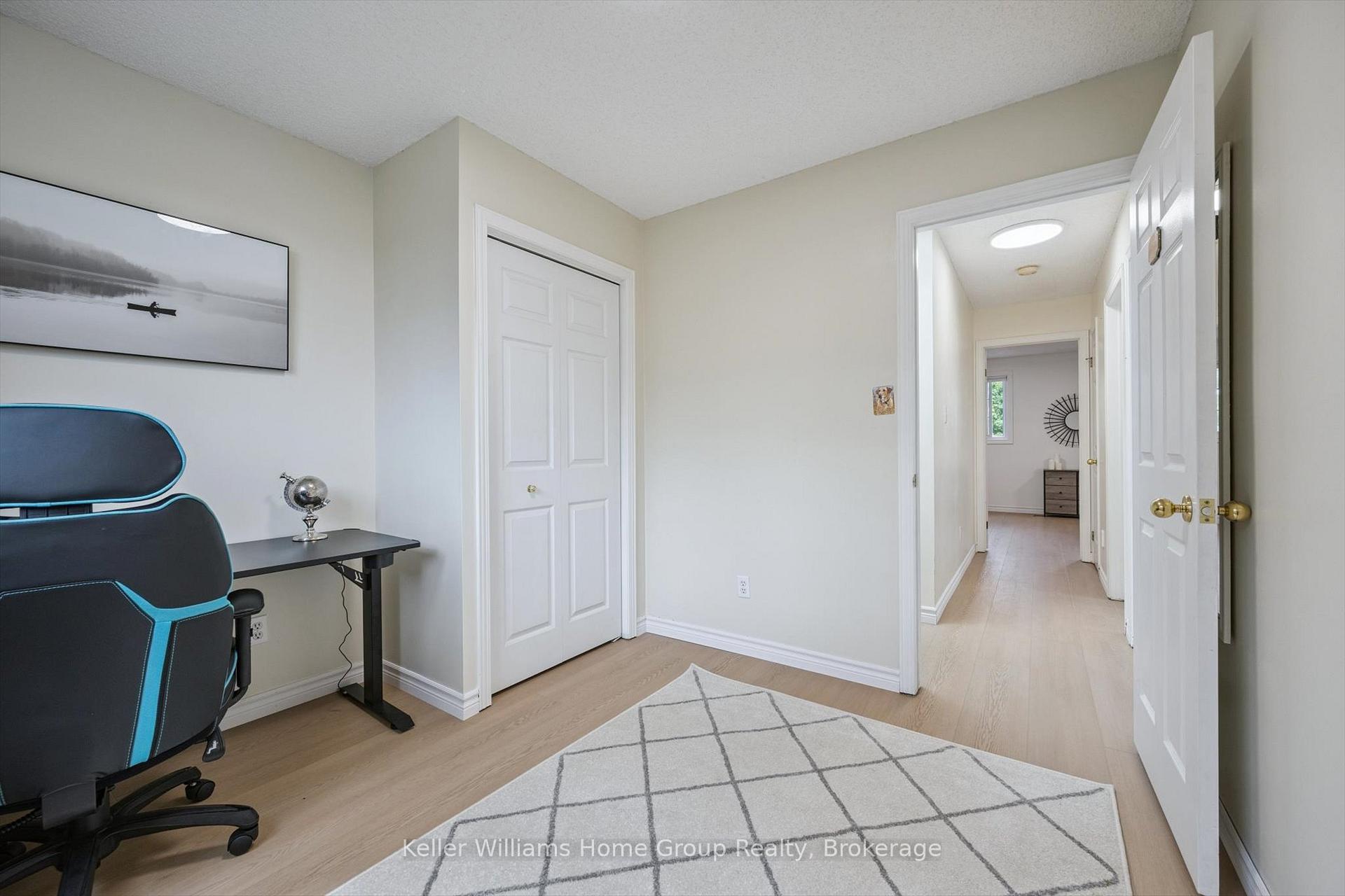Photo 26 of 44 Greenwich Drive, Guelph, Willow West/Sugarbush/West Acres — HOMEH