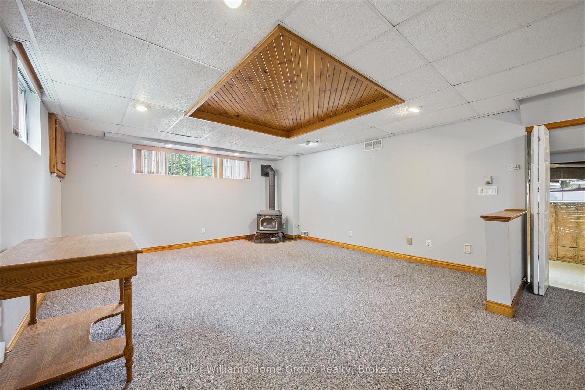 Photo 29 of 44 Greenwich Drive, Guelph, Willow West/Sugarbush/West Acres — HOMEH