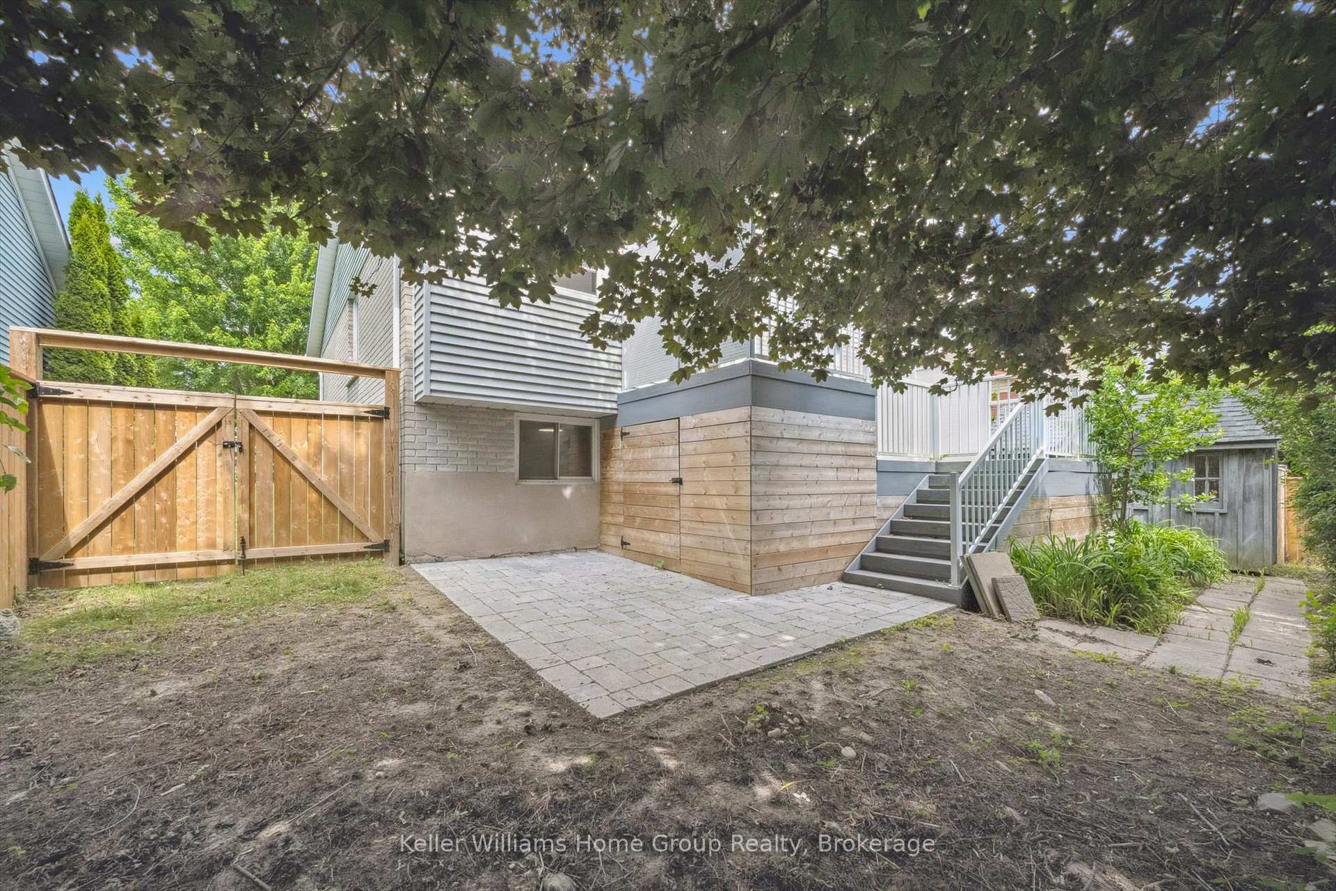 Photo 38 of 44 Greenwich Drive, Guelph, Willow West/Sugarbush/West Acres — HOMEH