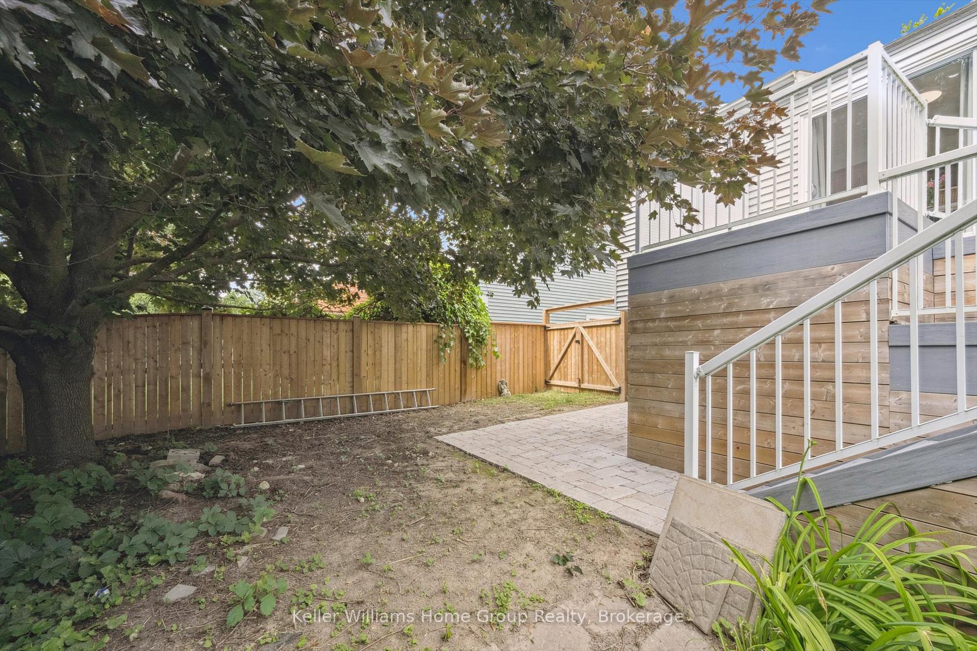 Photo 39 of 44 Greenwich Drive, Guelph, Willow West/Sugarbush/West Acres — HOMEH