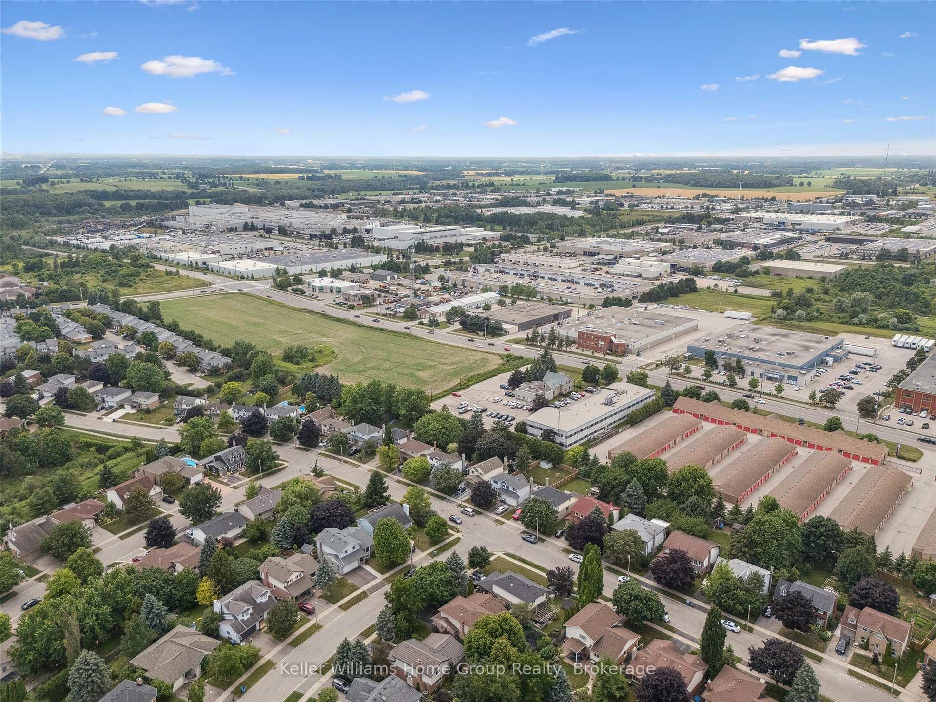 Photo 42 of 44 Greenwich Drive, Guelph, Willow West/Sugarbush/West Acres — HOMEH