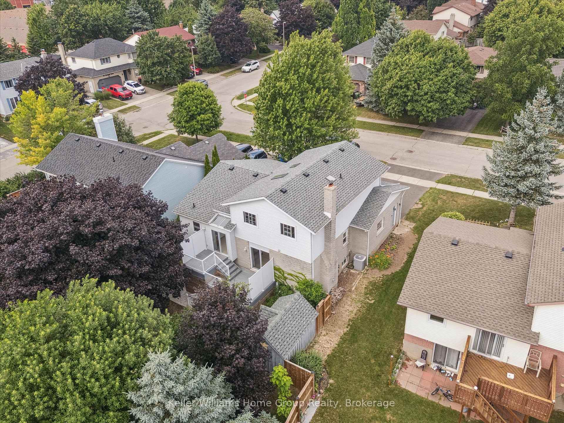 Photo 45 of 44 Greenwich Drive, Guelph, Willow West/Sugarbush/West Acres — HOMEH