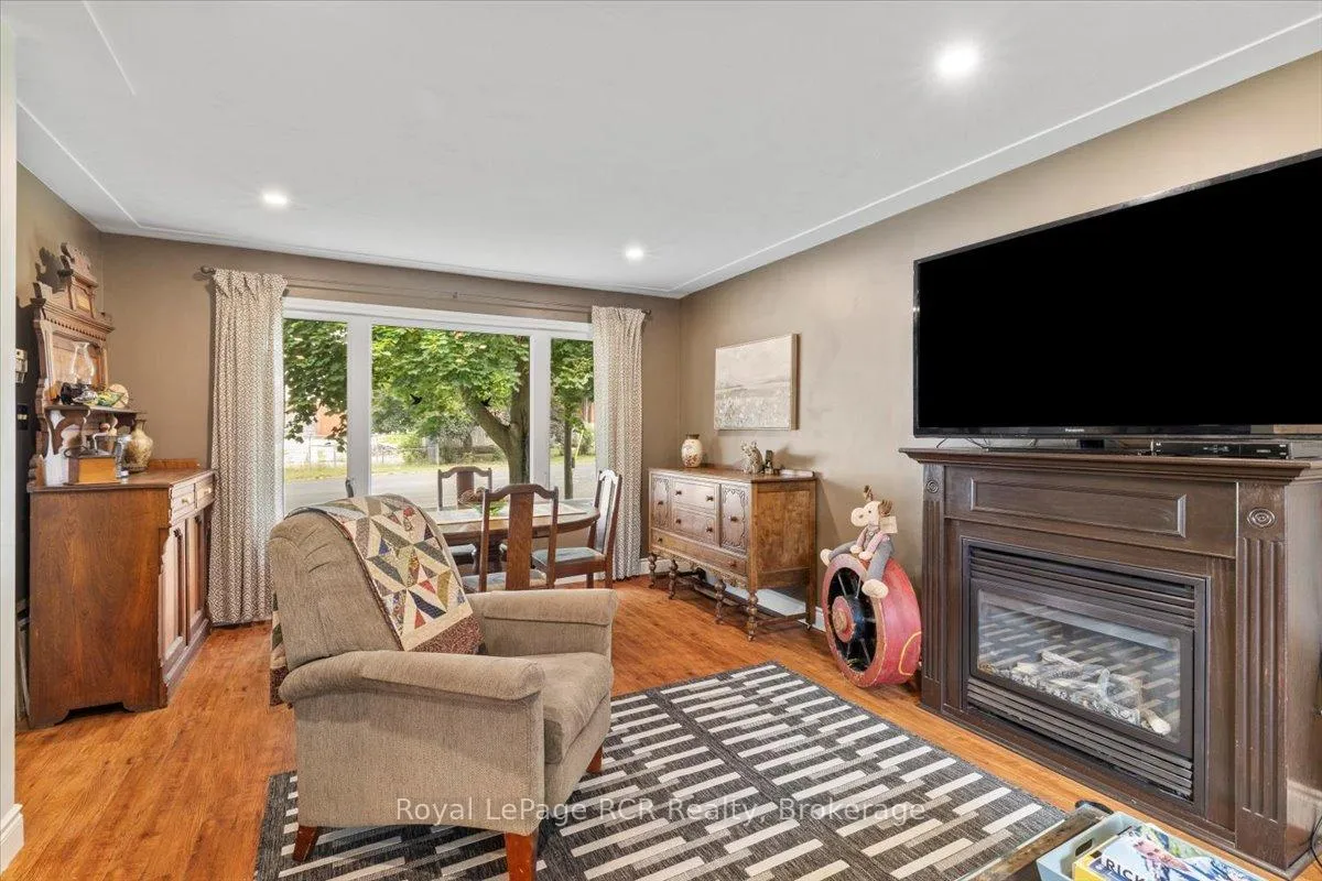 Photo 15 of 161 6th Street, Hanover — HOMEH
