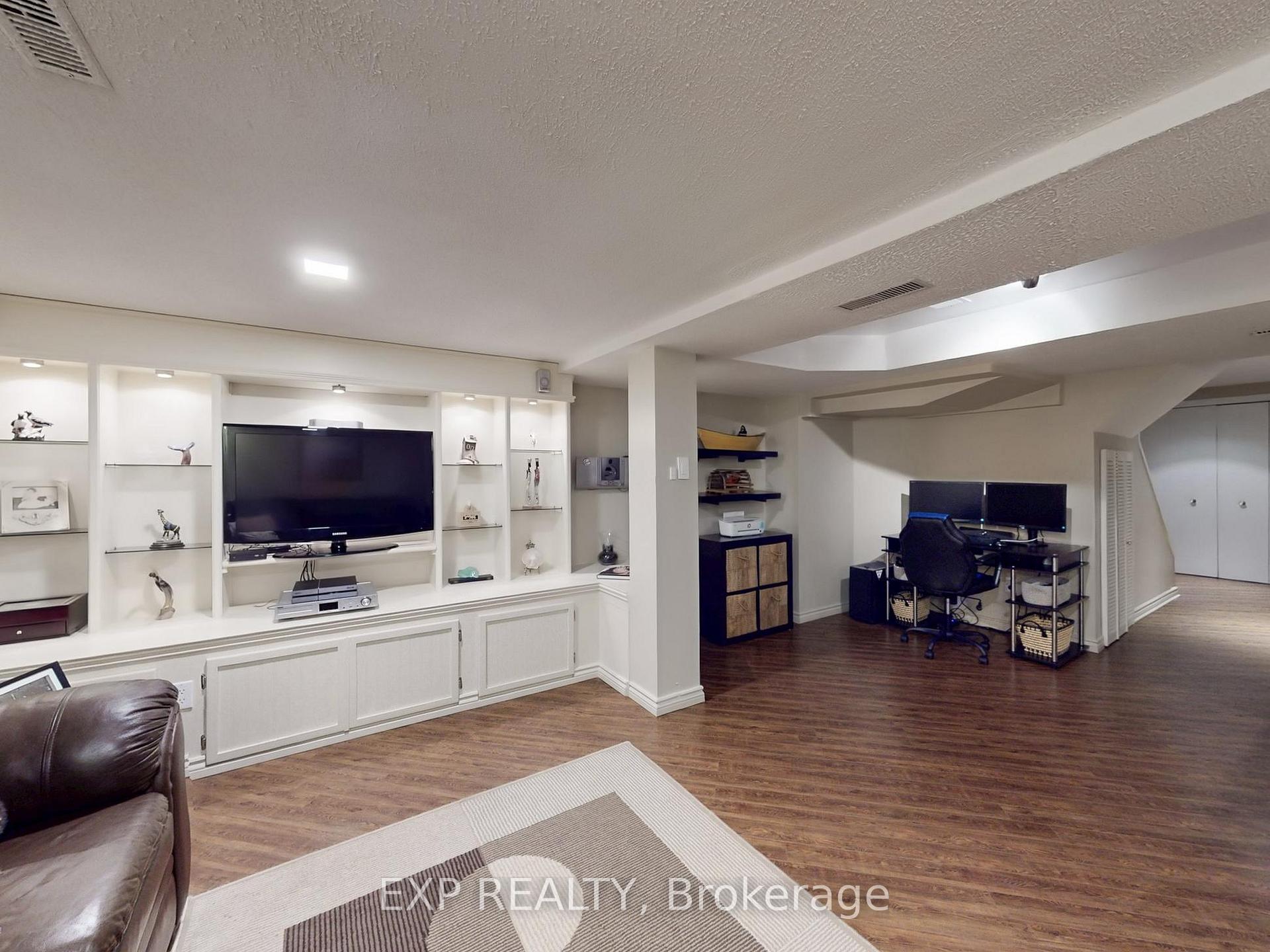 Photo 22 of 21 Lyndale Crescent, Clarington, Courtice — HOMEH