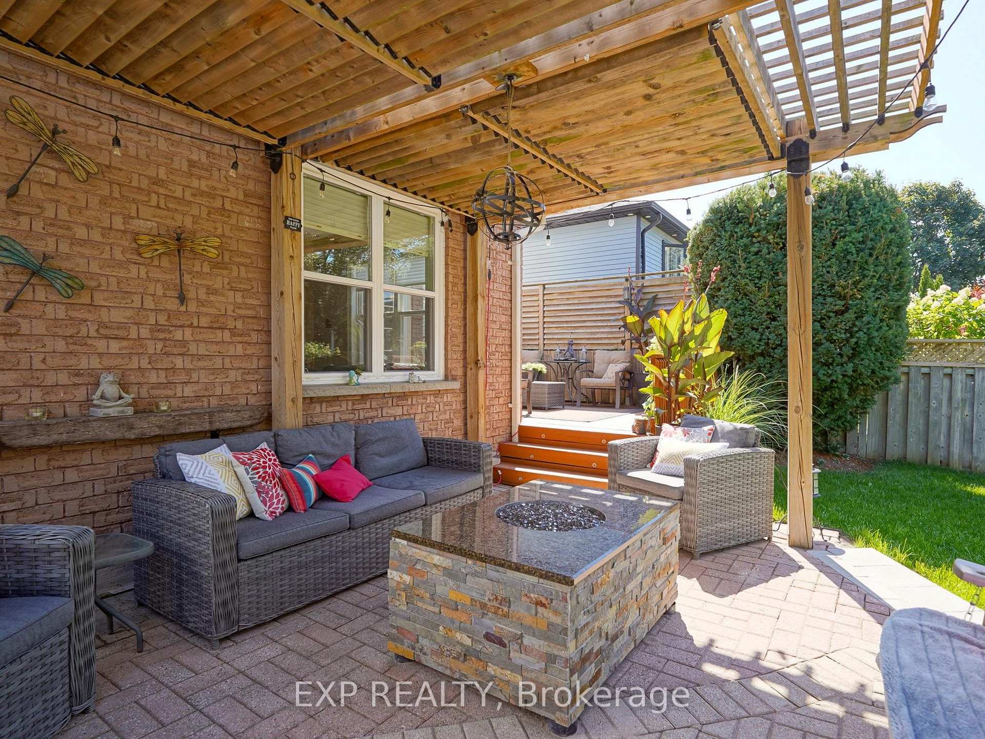 Photo 29 of 21 Lyndale Crescent, Clarington, Courtice — HOMEH