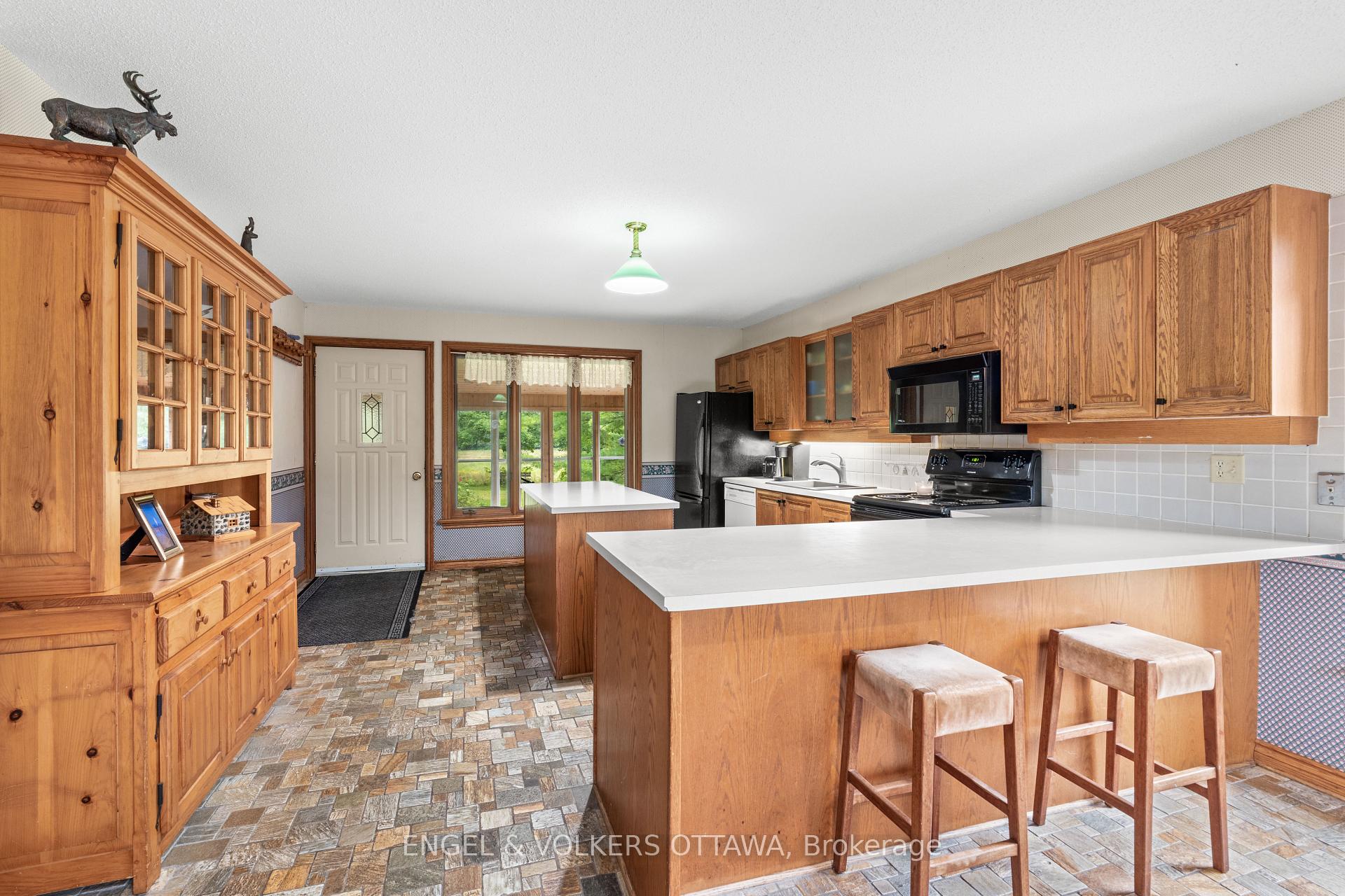 Photo 13 of 2062 Greys Creek Road, Ottawa, Osgoode Twp North of Reg Rd 6 — HOMEH