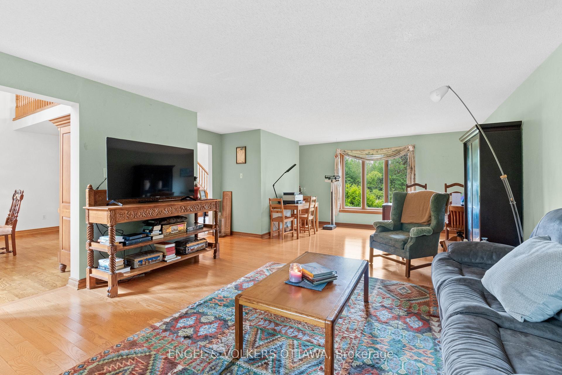 Photo 17 of 2062 Greys Creek Road, Ottawa, Osgoode Twp North of Reg Rd 6 — HOMEH
