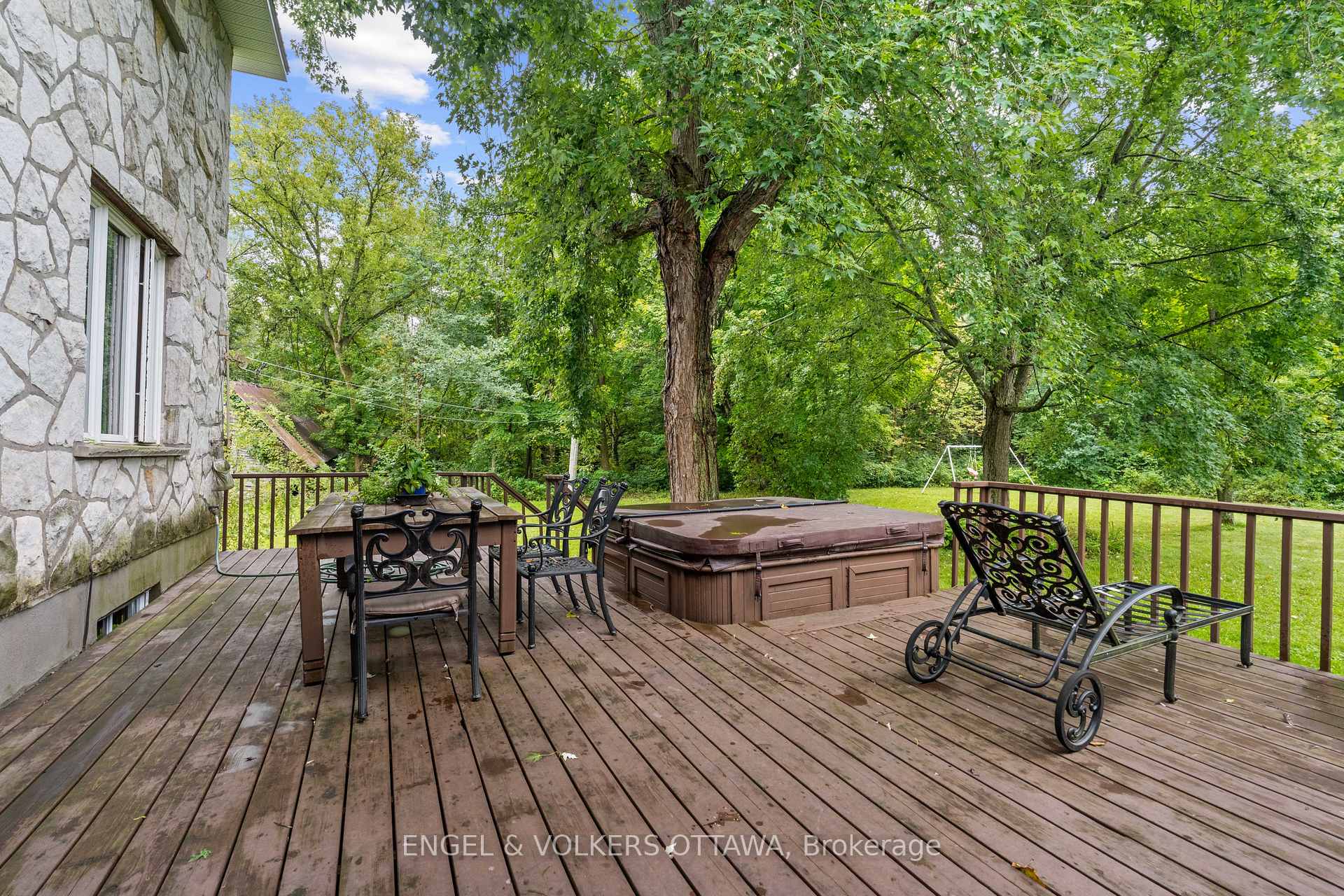Photo 34 of 2062 Greys Creek Road, Ottawa, Osgoode Twp North of Reg Rd 6 — HOMEH