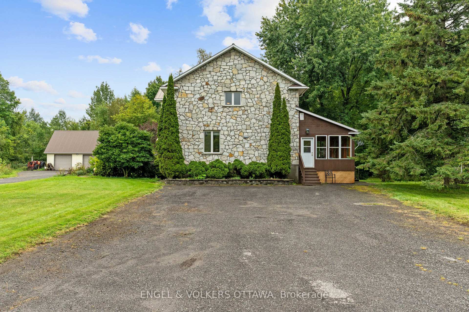 Photo 39 of 2062 Greys Creek Road, Ottawa, Osgoode Twp North of Reg Rd 6 — HOMEH