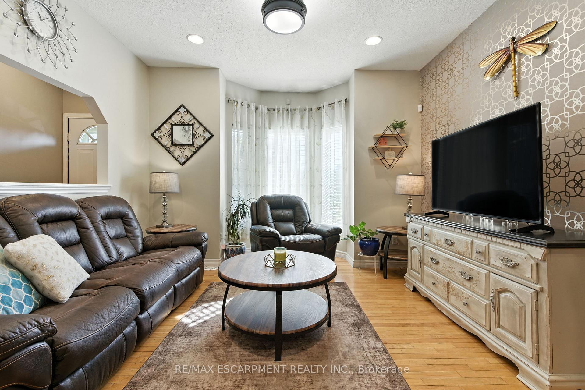 Photo 6 of 487 Catharine Street N, Hamilton, North End — HOMEH