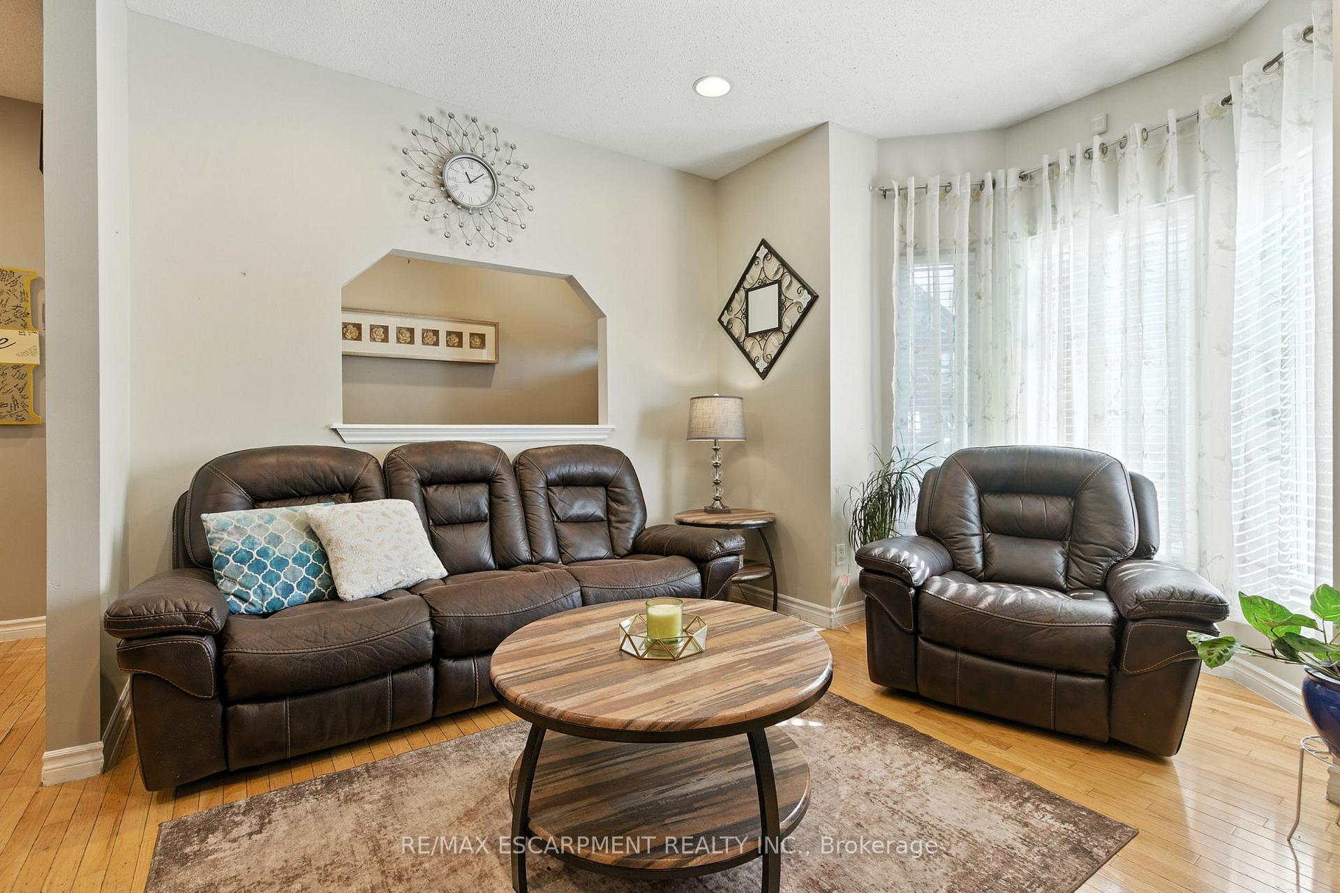 Photo 7 of 487 Catharine Street N, Hamilton, North End — HOMEH