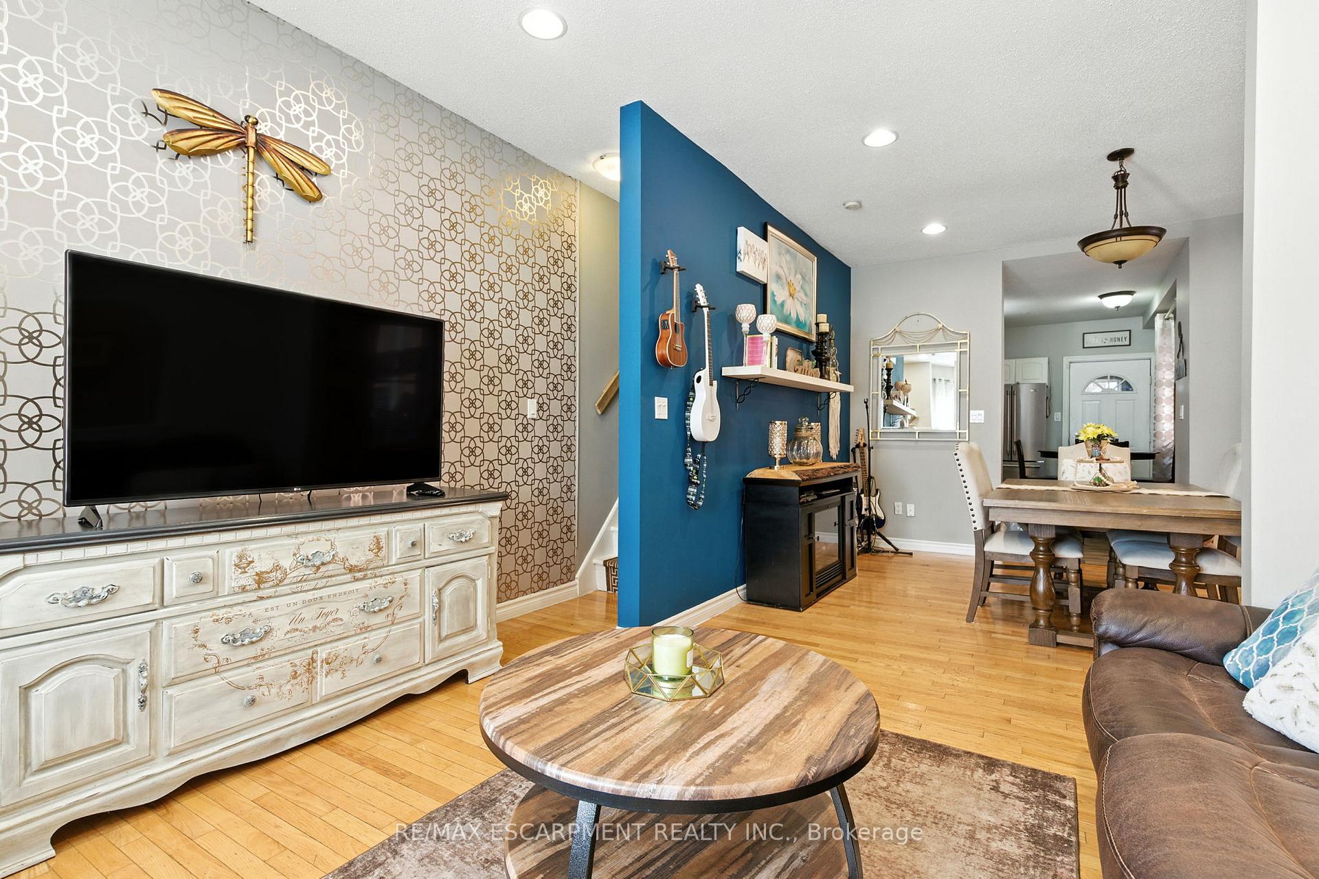 Photo 8 of 487 Catharine Street N, Hamilton, North End — HOMEH