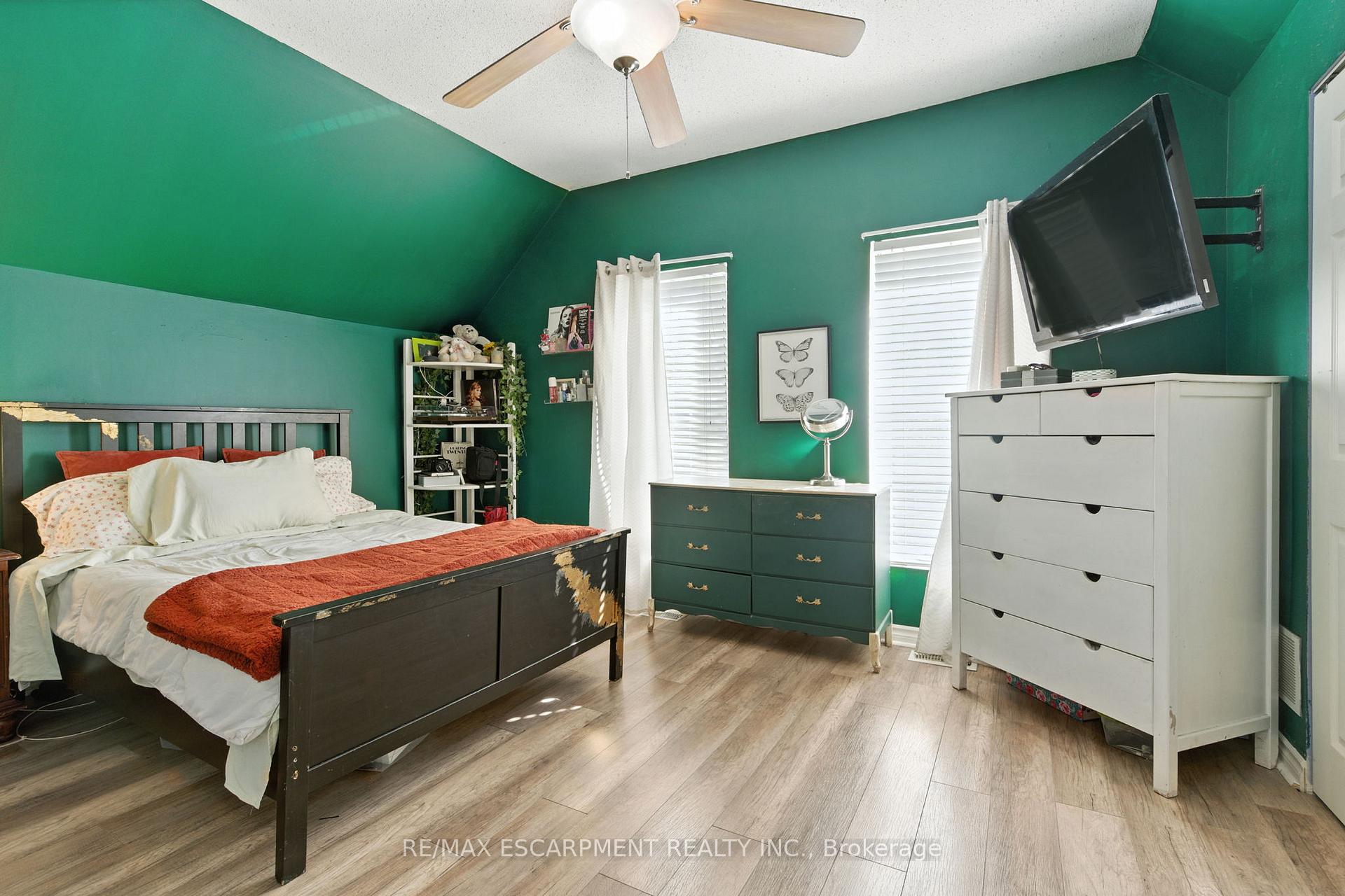 Photo 15 of 487 Catharine Street N, Hamilton, North End — HOMEH
