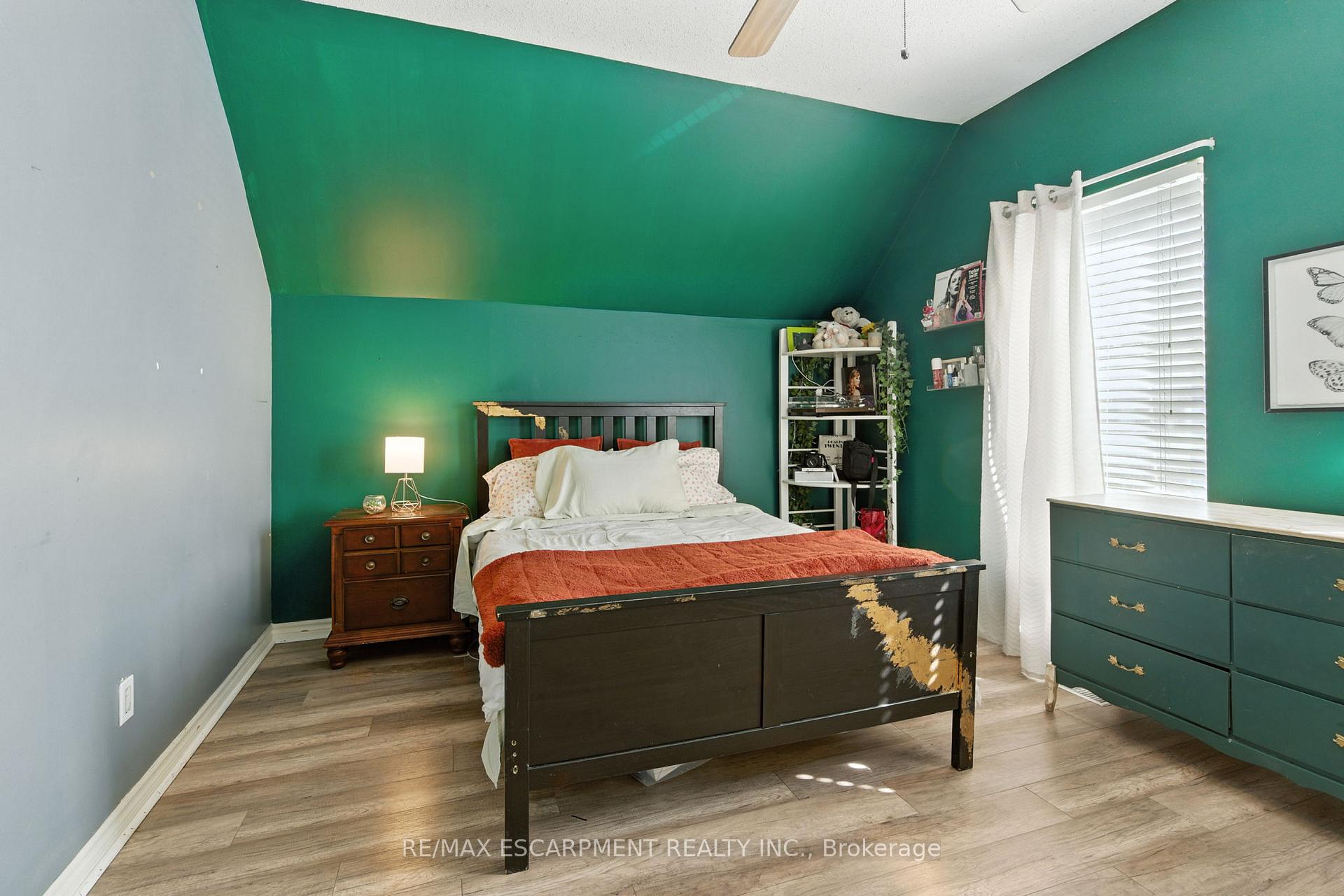 Photo 16 of 487 Catharine Street N, Hamilton, North End — HOMEH