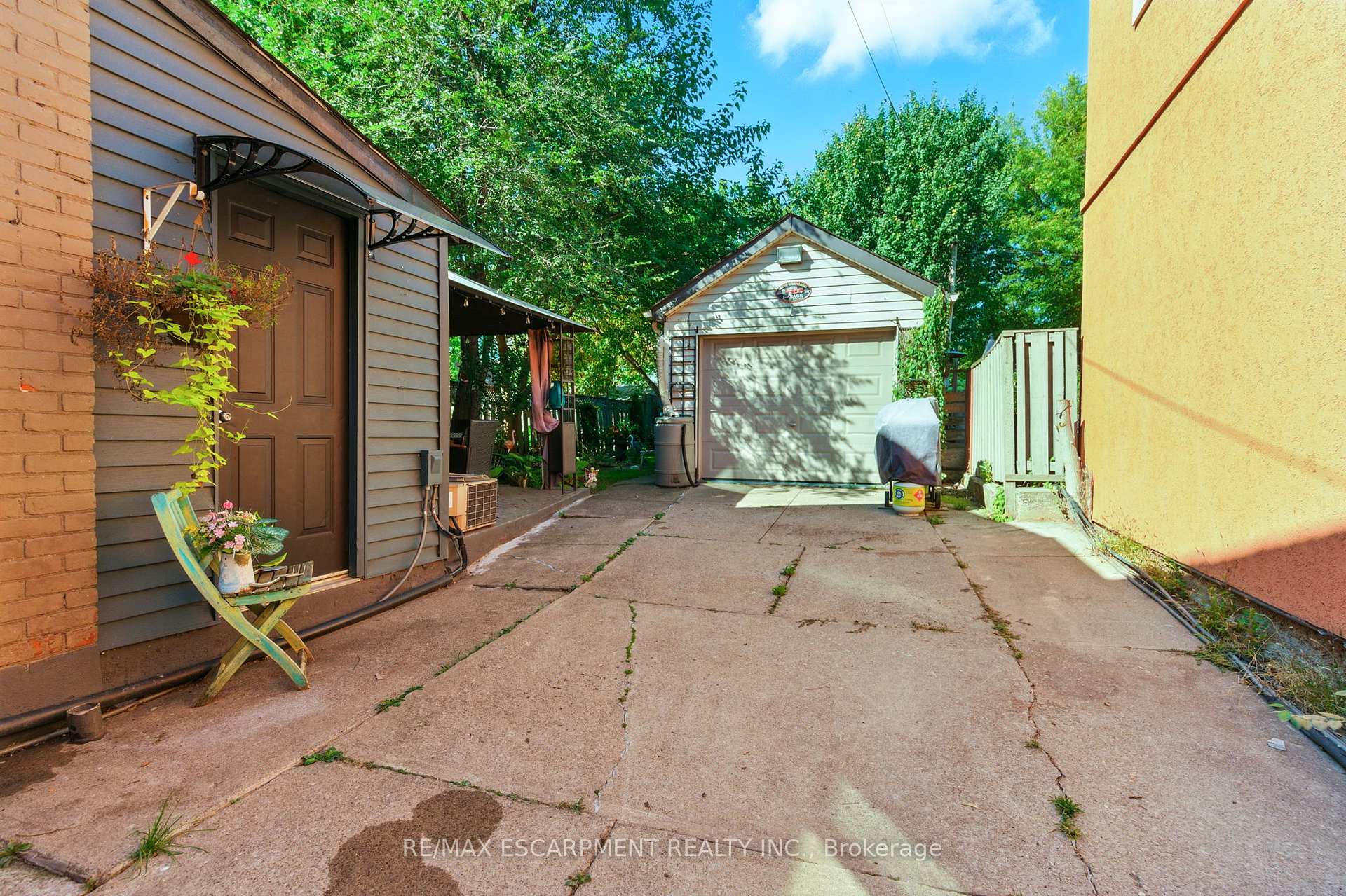 Photo 33 of 487 Catharine Street N, Hamilton, North End — HOMEH