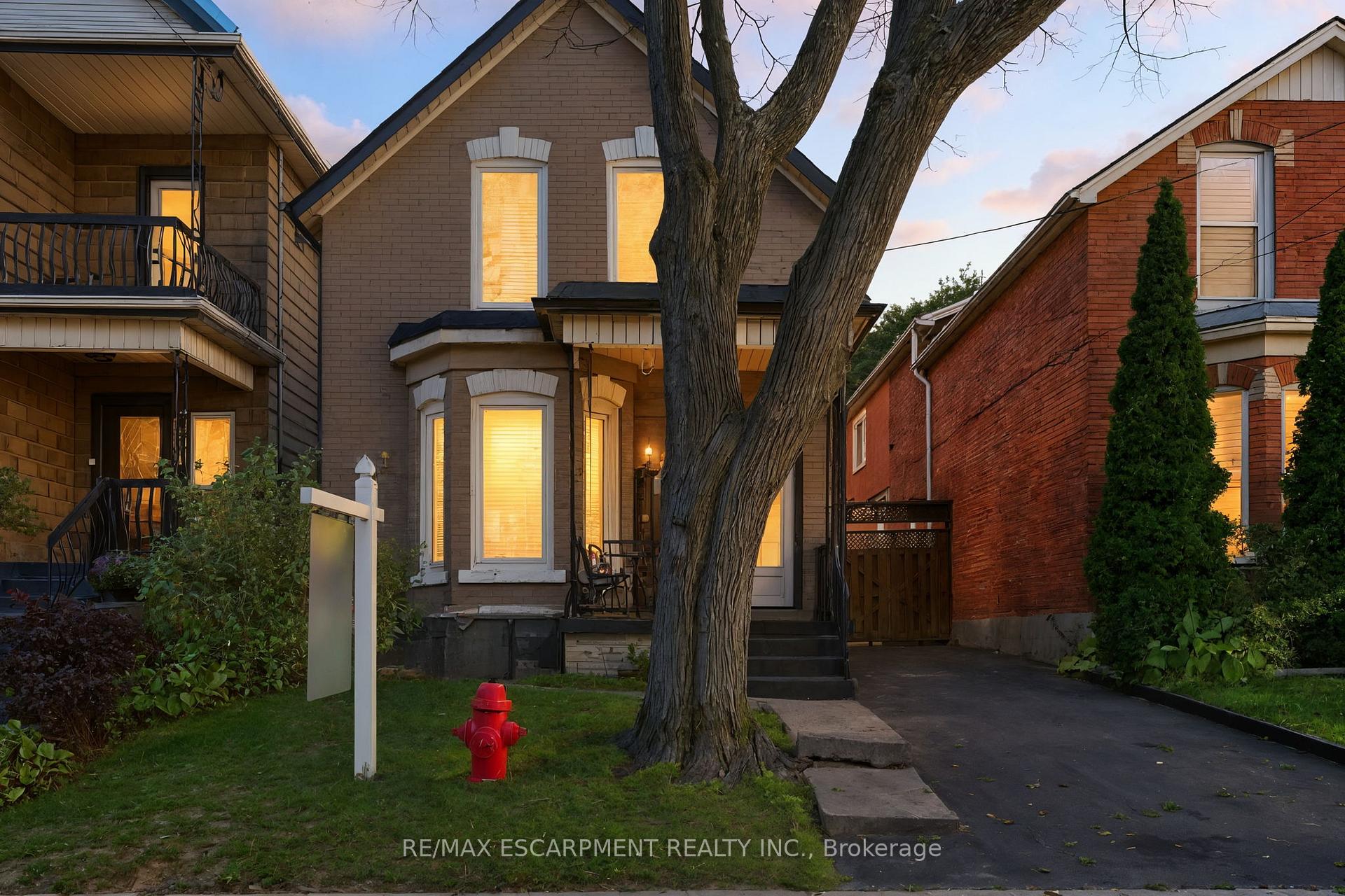 Photo 34 of 487 Catharine Street N, Hamilton, North End — HOMEH