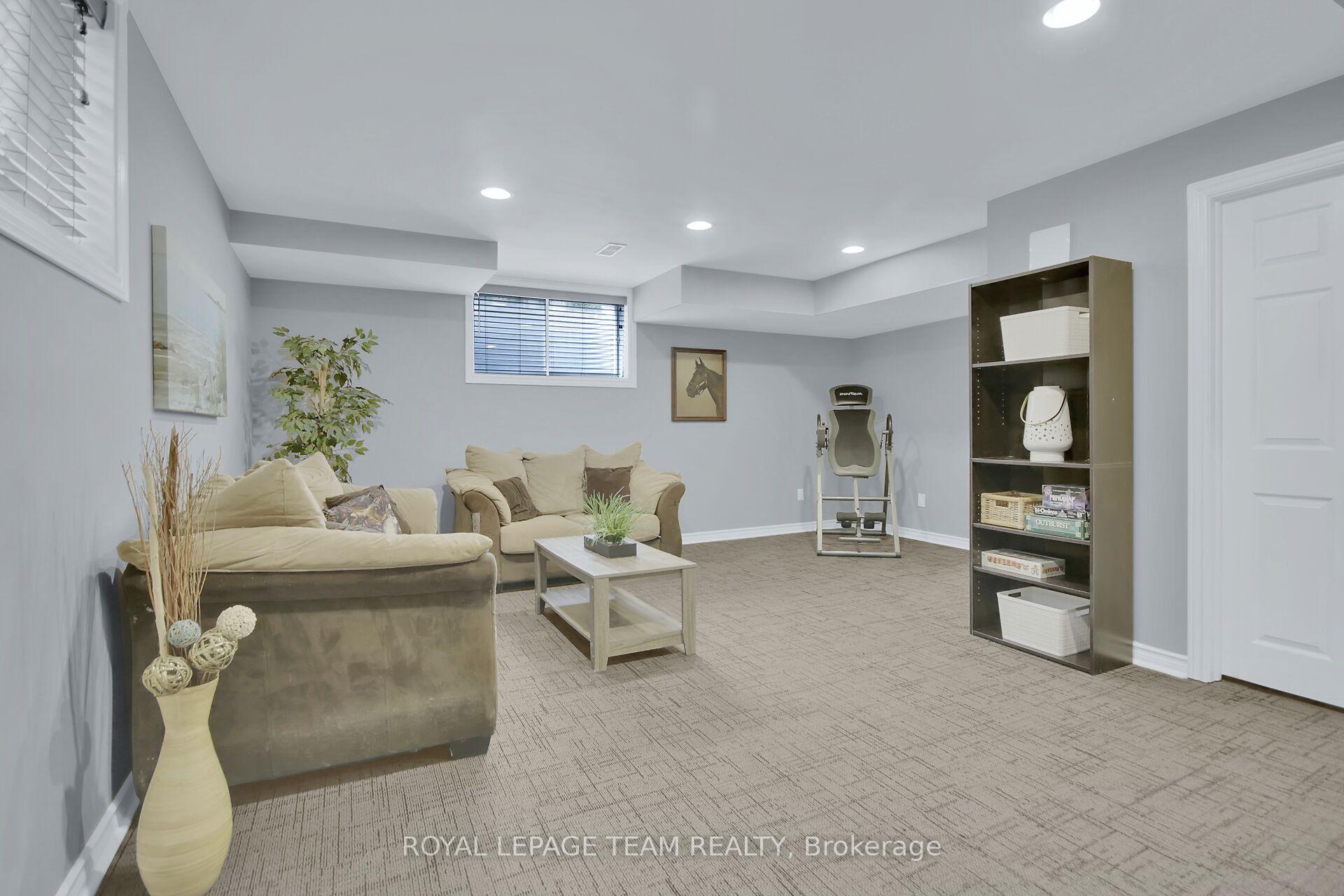Photo 28 of 204 Piazza Circle, Ottawa, Barrhaven - Strandherd — HOMEH