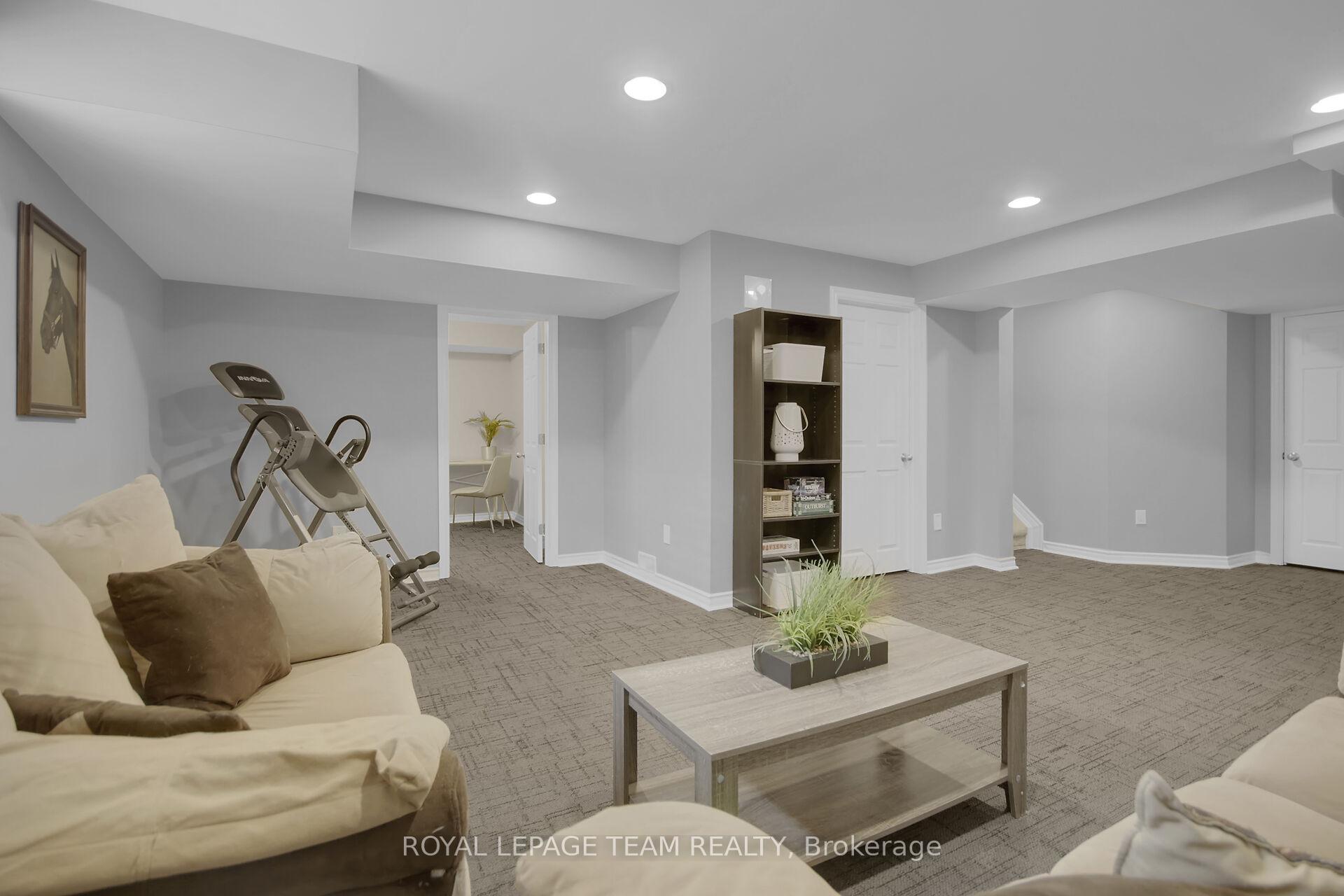 Photo 31 of 204 Piazza Circle, Ottawa, Barrhaven - Strandherd — HOMEH