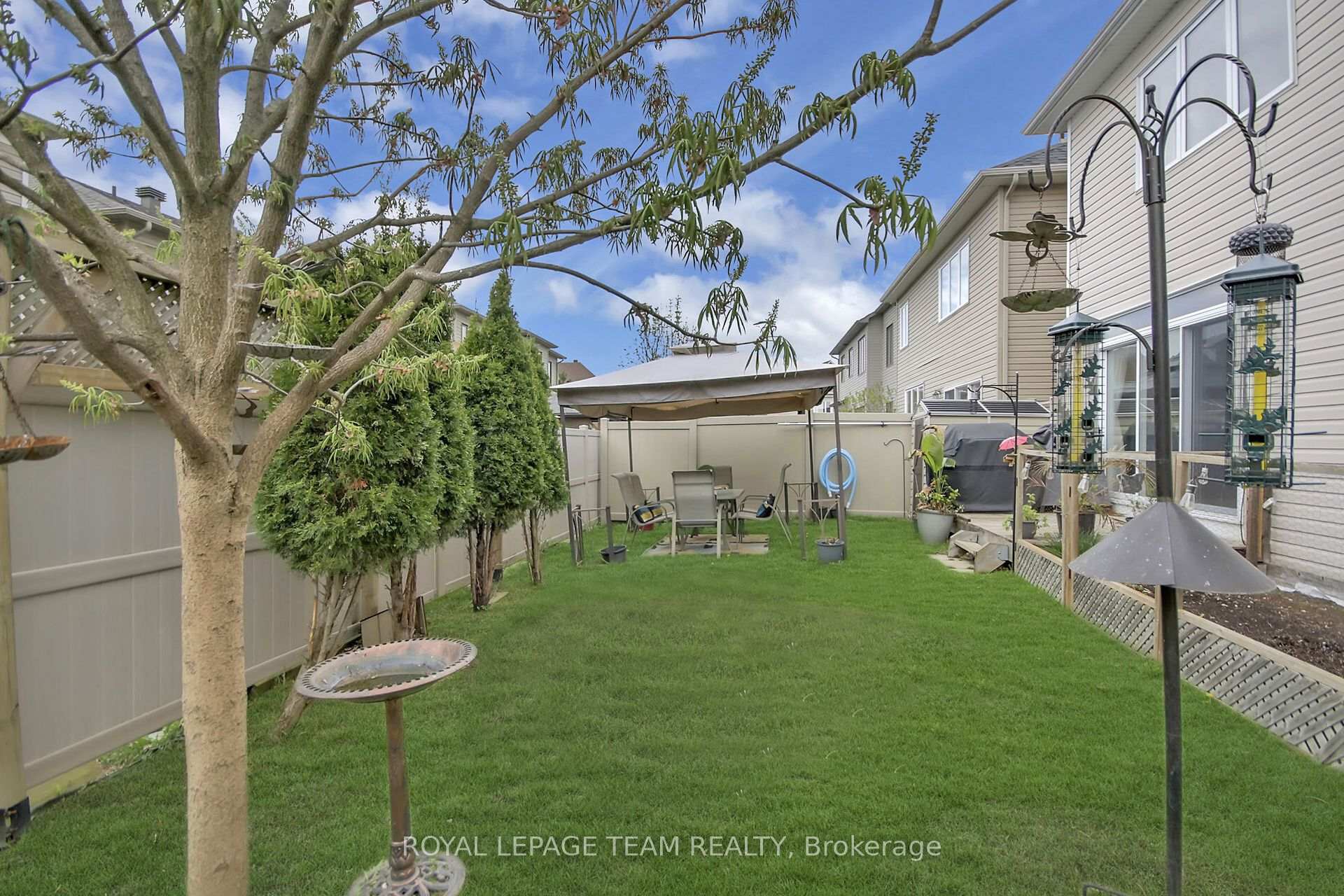 Photo 34 of 204 Piazza Circle, Ottawa, Barrhaven - Strandherd — HOMEH