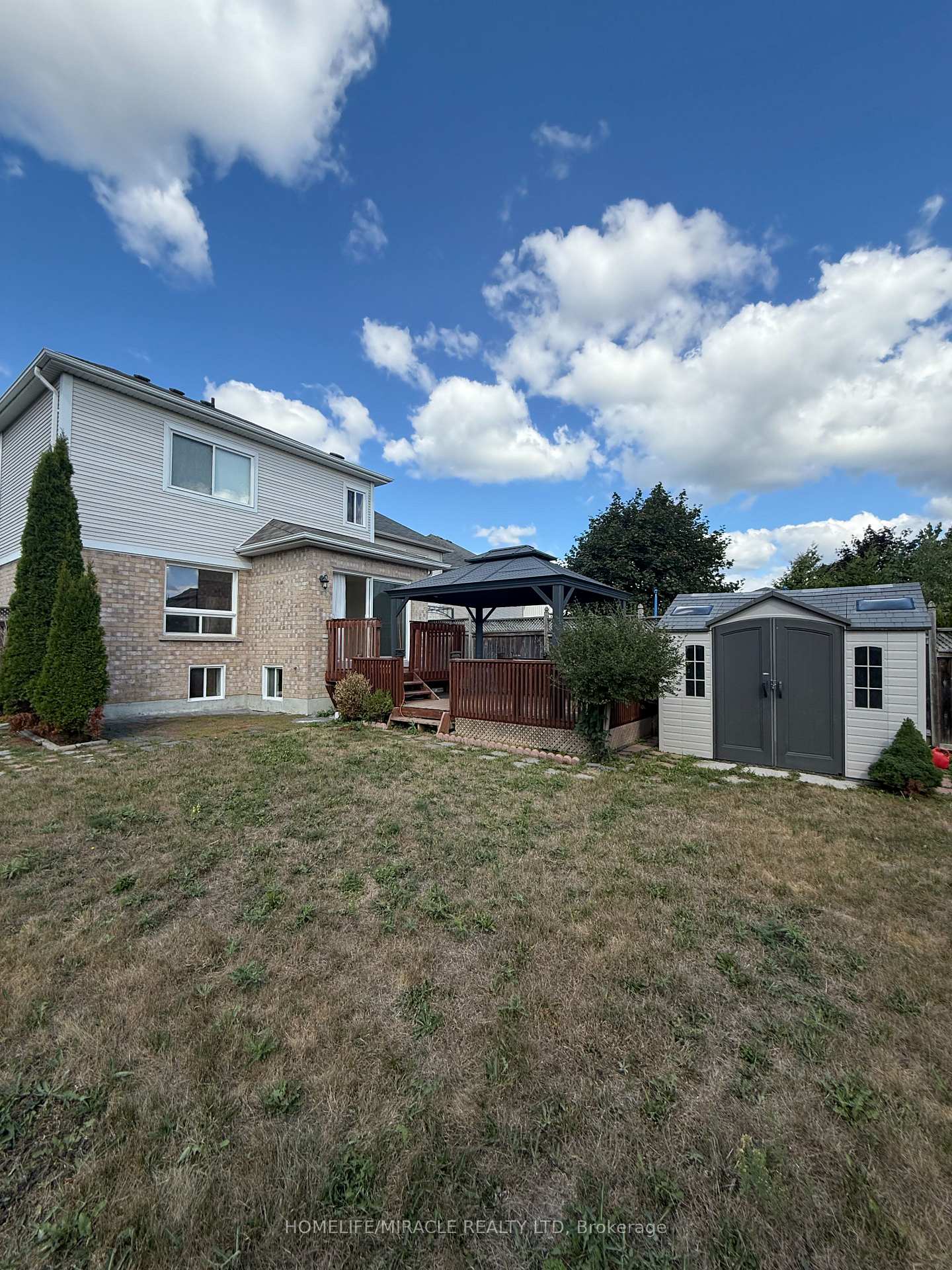 Photo 5 of 55 Allworth Crescent, Clarington, Bowmanville — HOMEH