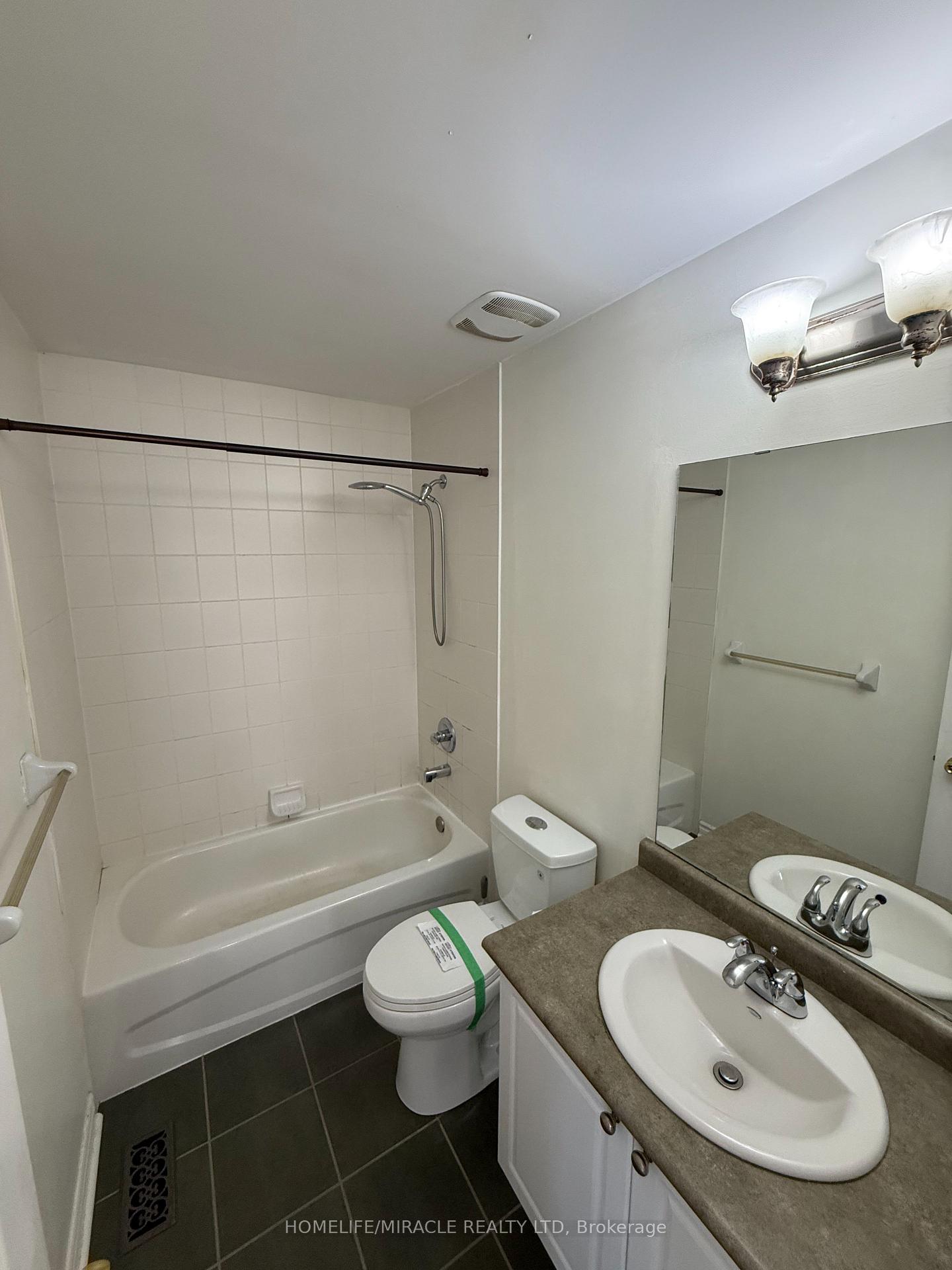 Photo 19 of 55 Allworth Crescent, Clarington, Bowmanville — HOMEH