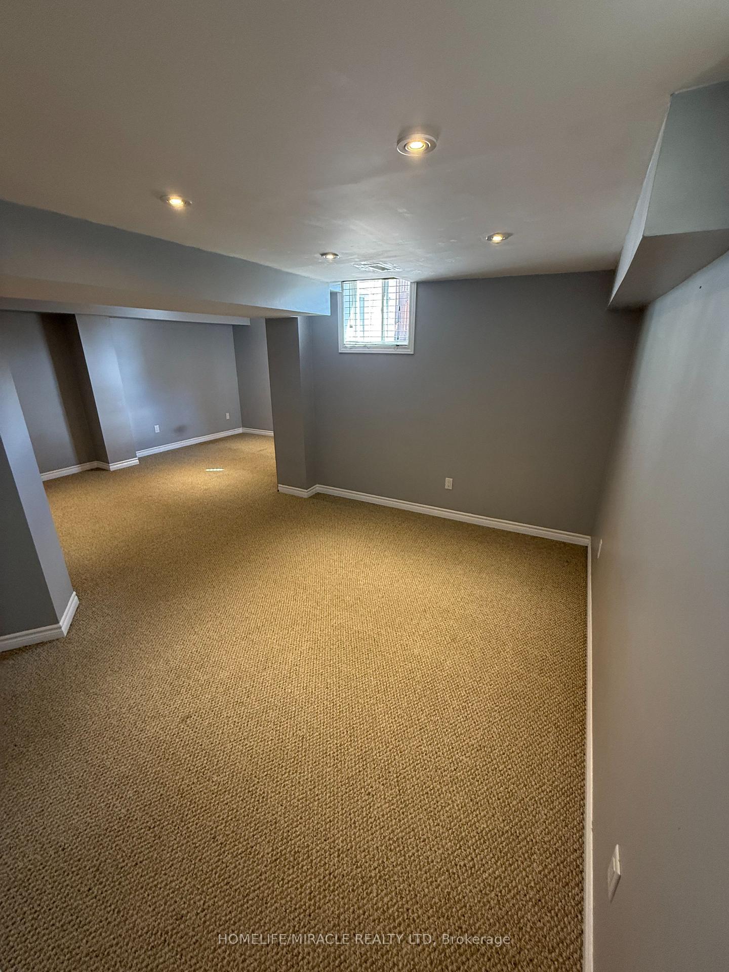 Photo 24 of 55 Allworth Crescent, Clarington, Bowmanville — HOMEH