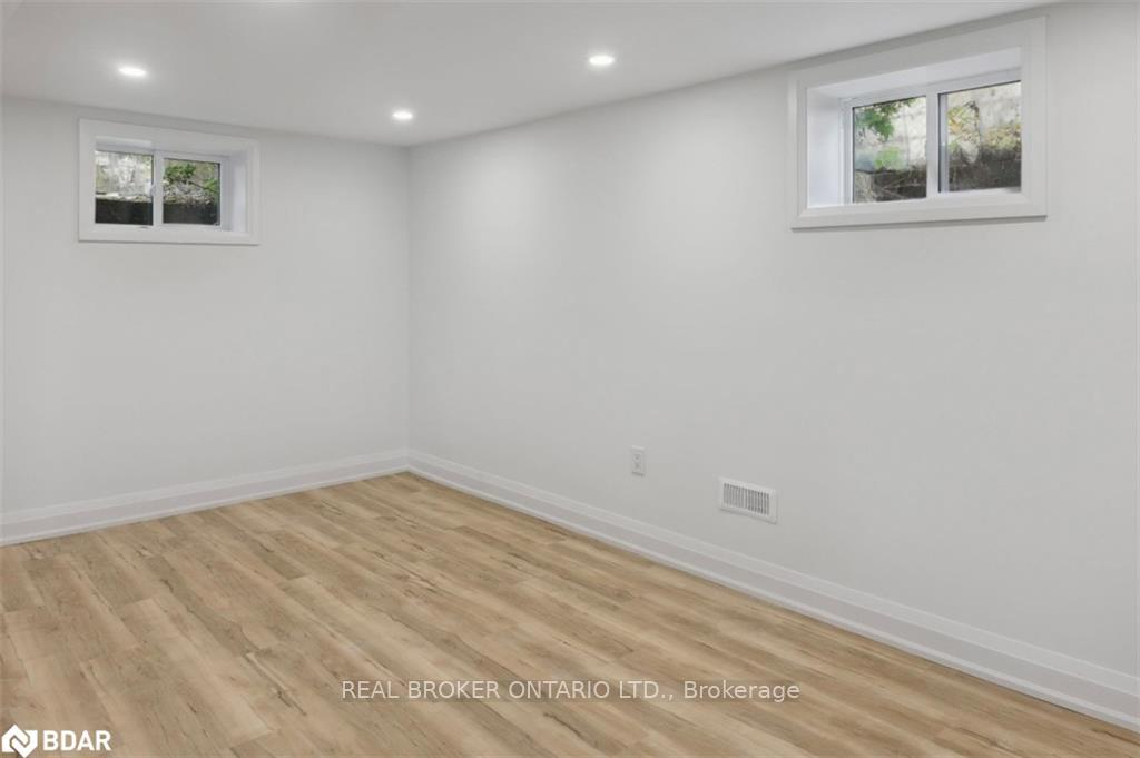 Photo 7 of Unit Lower, 154 Cook Street, Barrie, Codrington — HOMEH