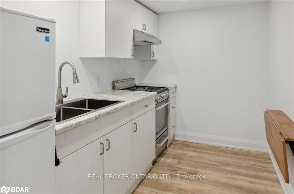 Photo 10 of Unit Lower, 154 Cook Street, Barrie, Codrington — HOMEH