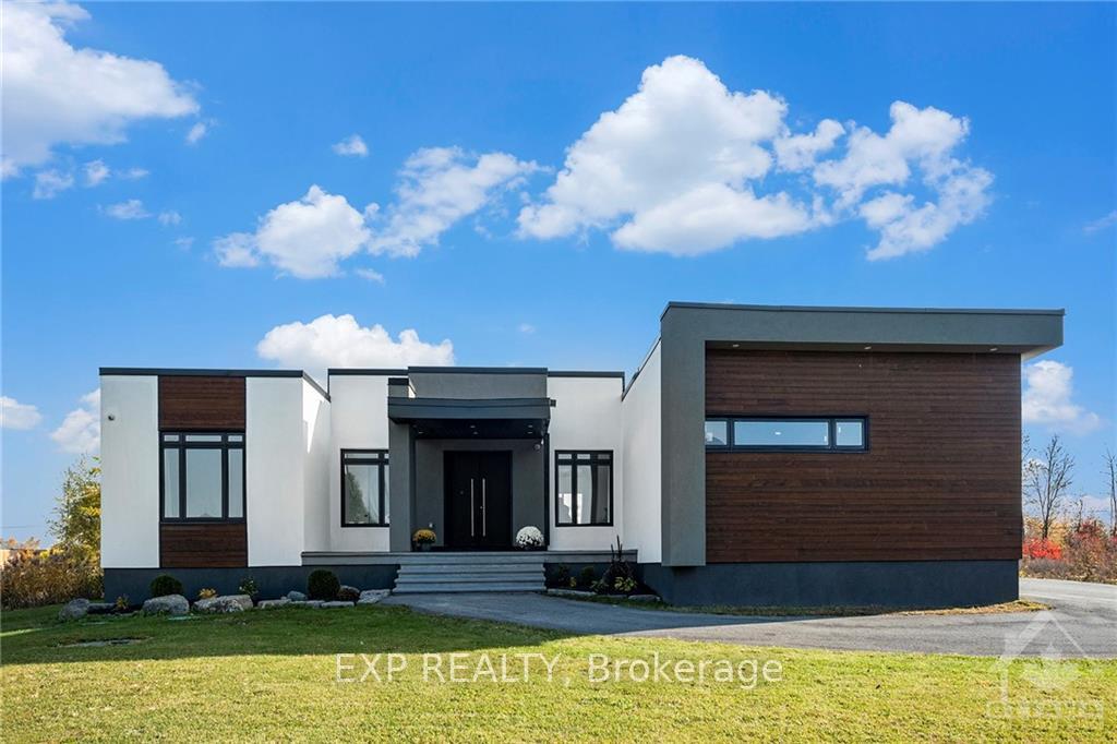 Front of 635 Ballycastle Crescent