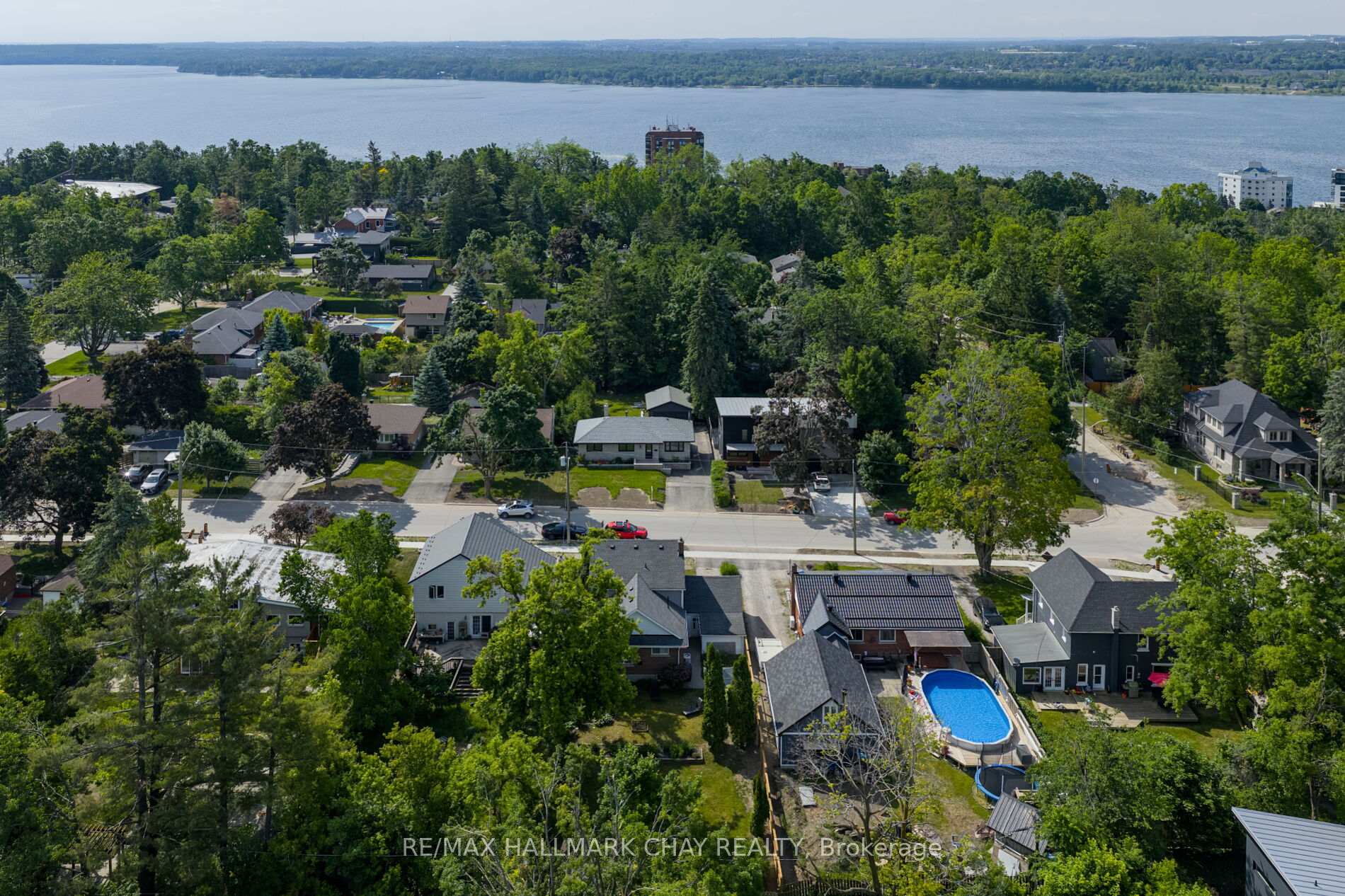 Photo 44 of 39 Eugenia Street, Barrie, Codrington — HOMEH