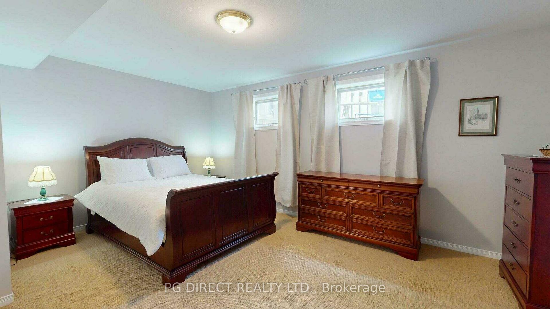 Photo 13 of 49 Peartree Crescent, Guelph, Willow West/Sugarbush/West Acres — HOMEH