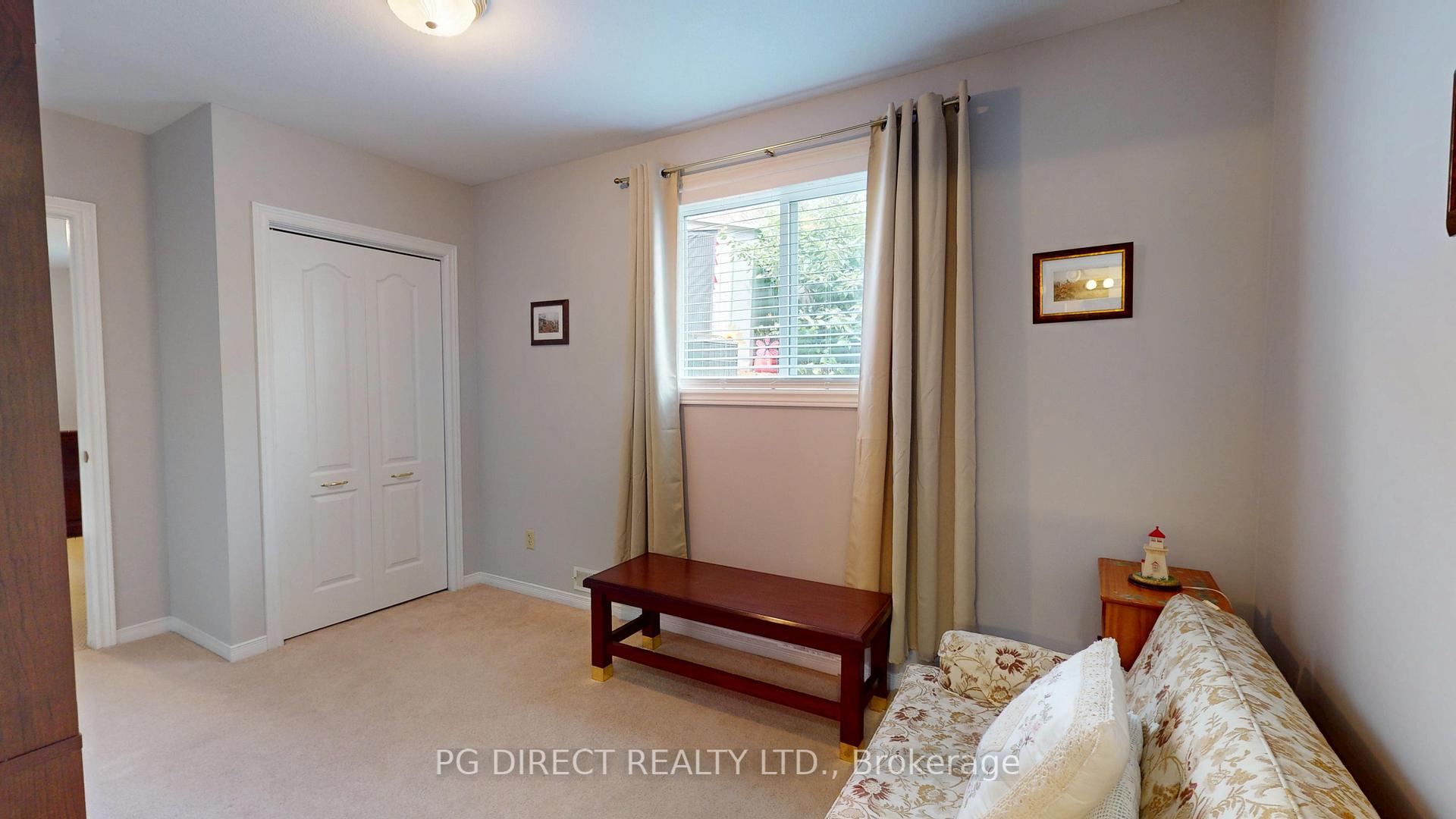 Photo 15 of 49 Peartree Crescent, Guelph, Willow West/Sugarbush/West Acres — HOMEH