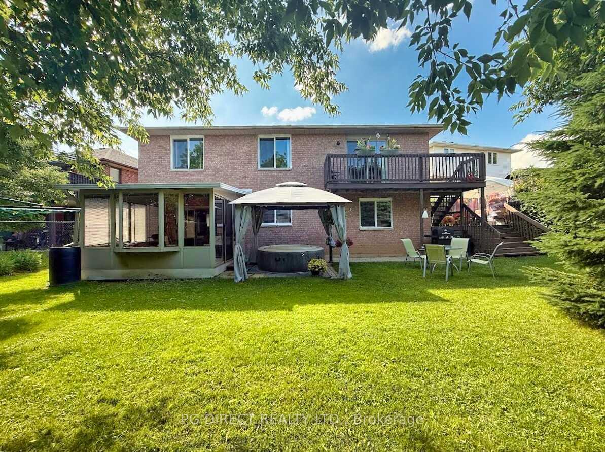 Photo 18 of 49 Peartree Crescent, Guelph, Willow West/Sugarbush/West Acres — HOMEH