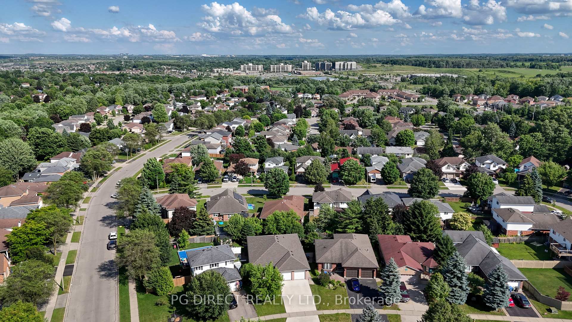 Photo 19 of 49 Peartree Crescent, Guelph, Willow West/Sugarbush/West Acres — HOMEH