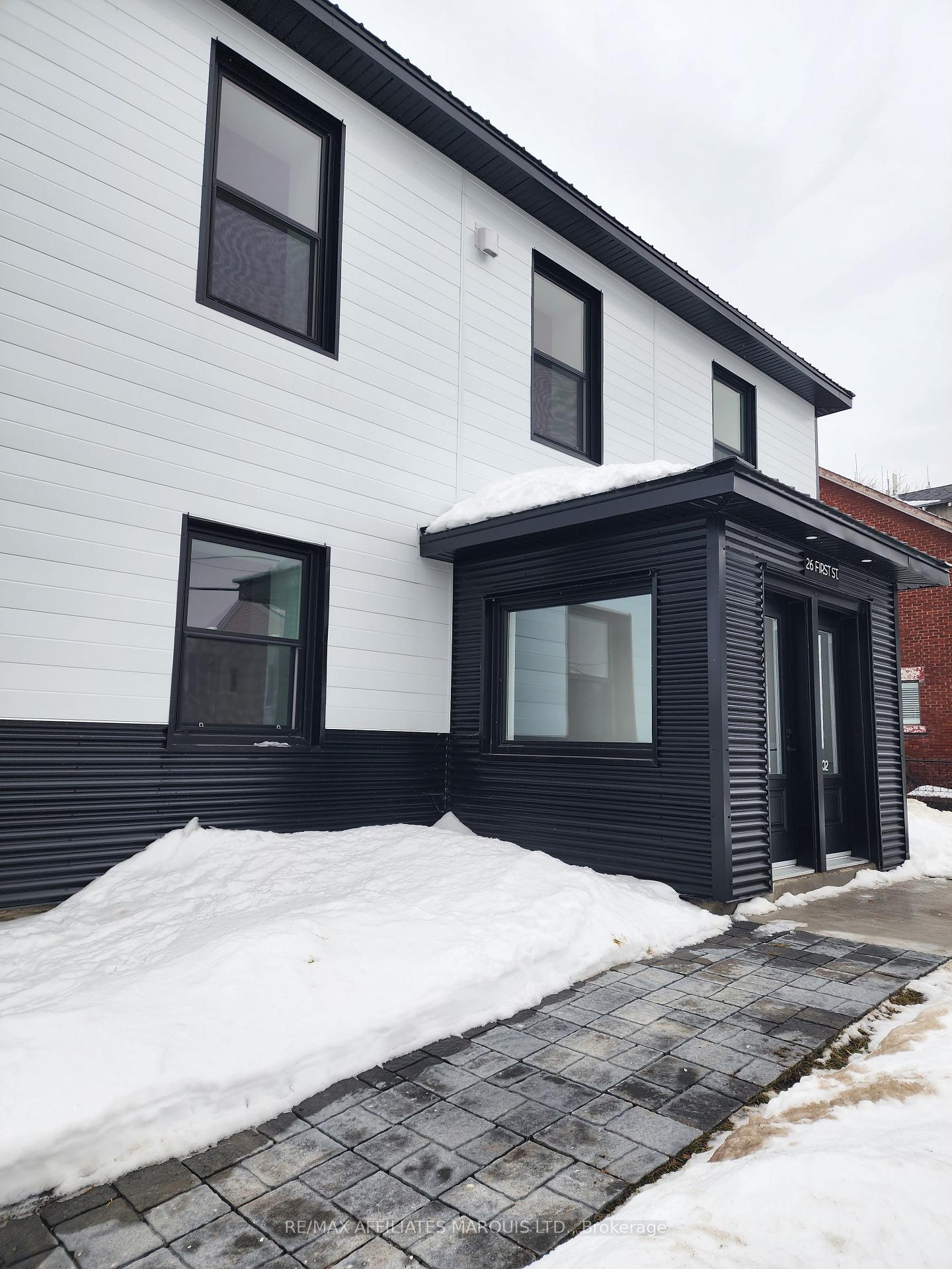 Photo 5 of 26 First Street W, Cornwall — HOMEH