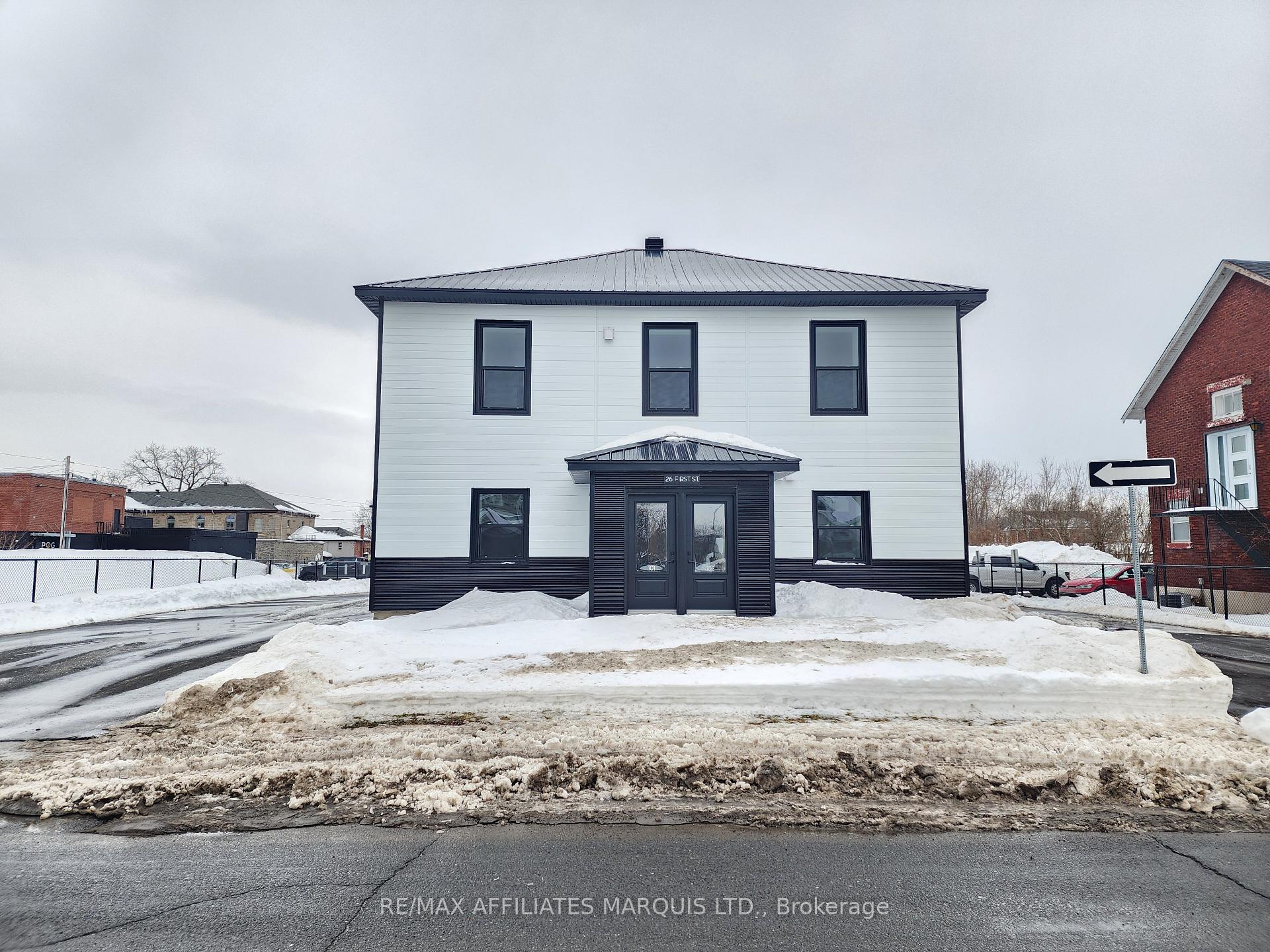 Photo 6 of 26 First Street W, Cornwall — HOMEH