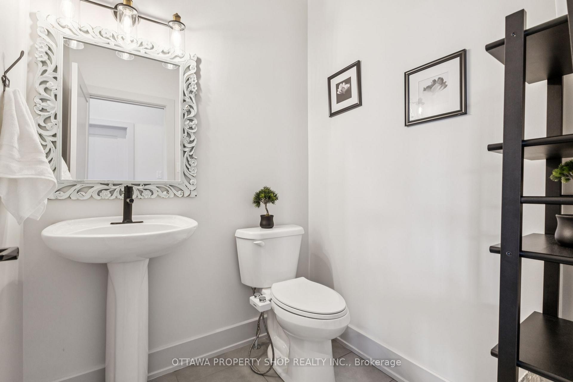 Photo 16 of 7085 Still Meadow Way, Ottawa, Greely — HOMEH