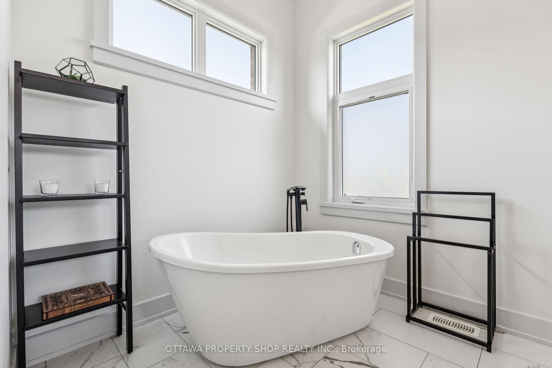 Photo 21 of 7085 Still Meadow Way, Ottawa, Greely — HOMEH