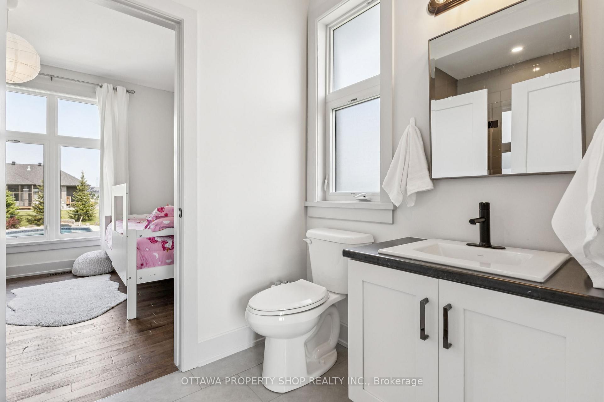 Photo 27 of 7085 Still Meadow Way, Ottawa, Greely — HOMEH