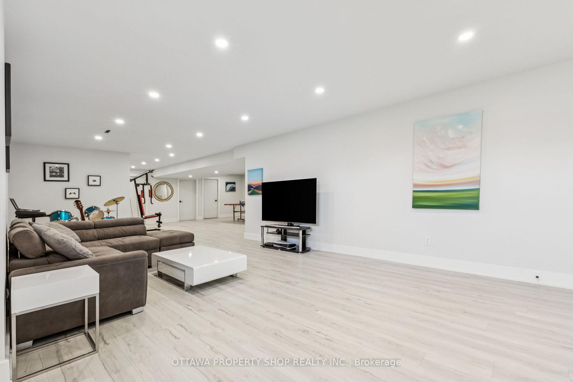 Photo 30 of 7085 Still Meadow Way, Ottawa, Greely — HOMEH
