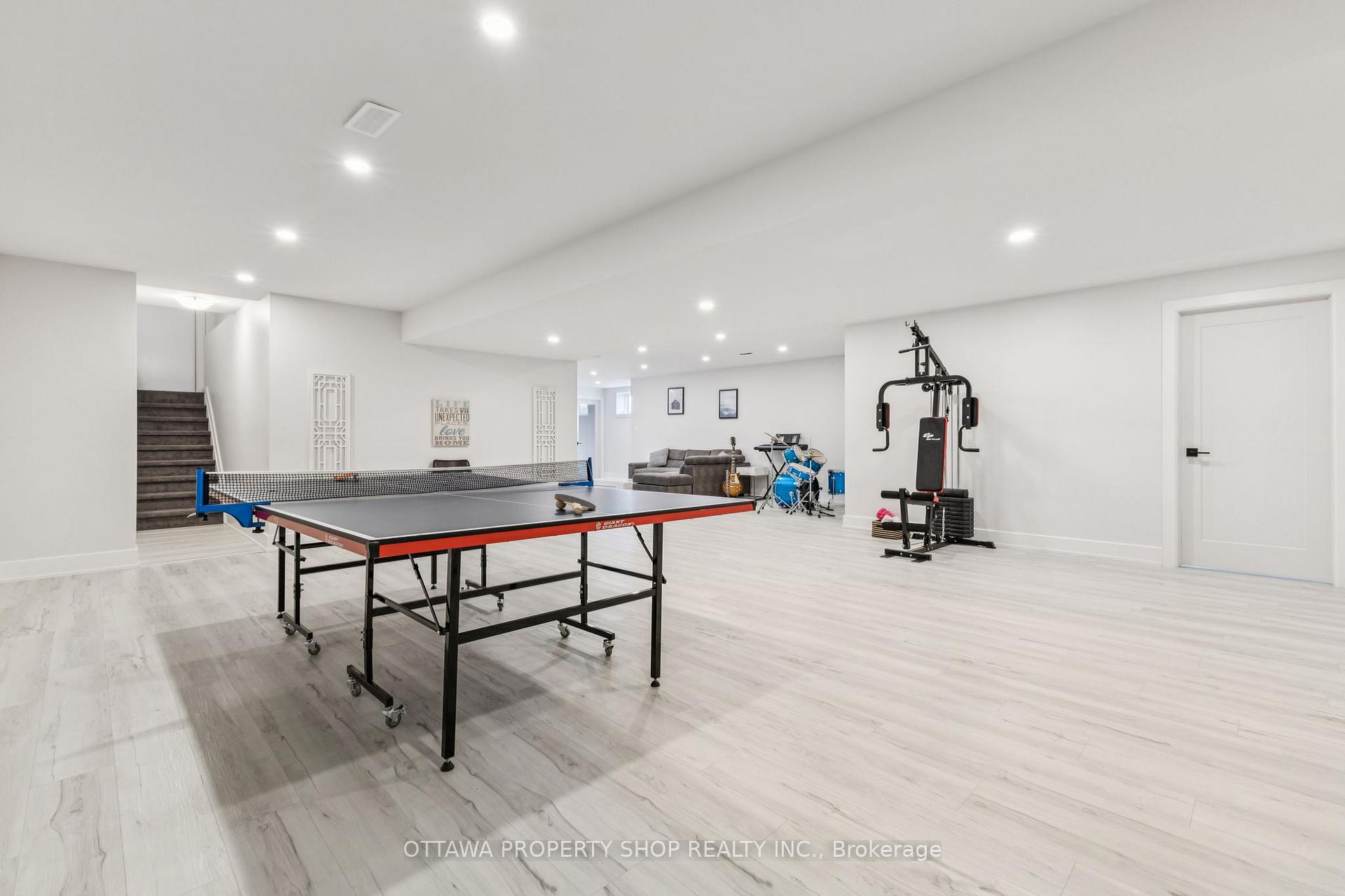 Photo 34 of 7085 Still Meadow Way, Ottawa, Greely — HOMEH