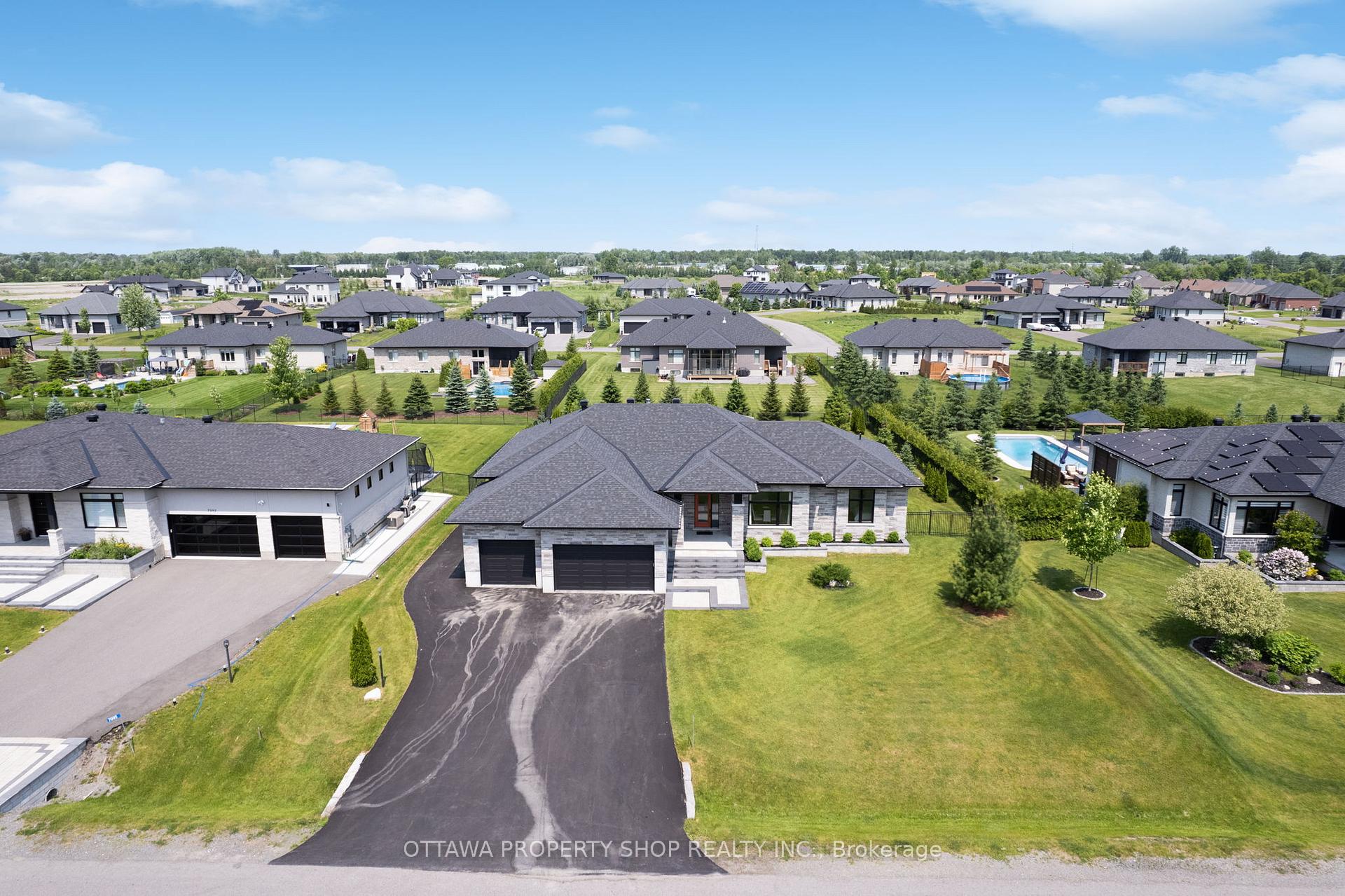 Photo 43 of 7085 Still Meadow Way, Ottawa, Greely — HOMEH
