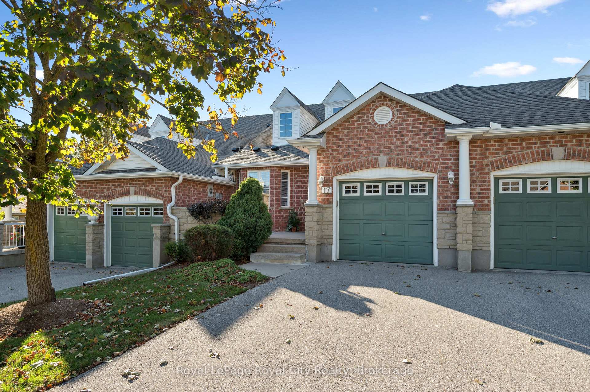 Front of 17 Terraview Crescent