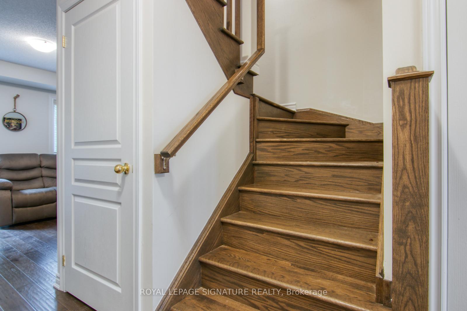 Photo 6 of Unit 56, 88 DeCorso Drive, Guelph, Kortright East — HOMEH