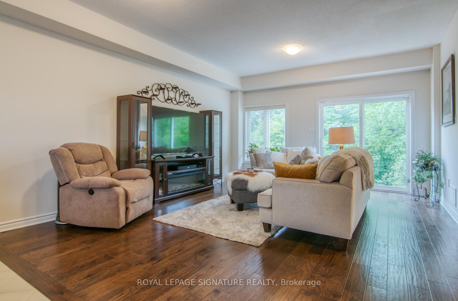 Photo 7 of Unit 56, 88 DeCorso Drive, Guelph, Kortright East — HOMEH